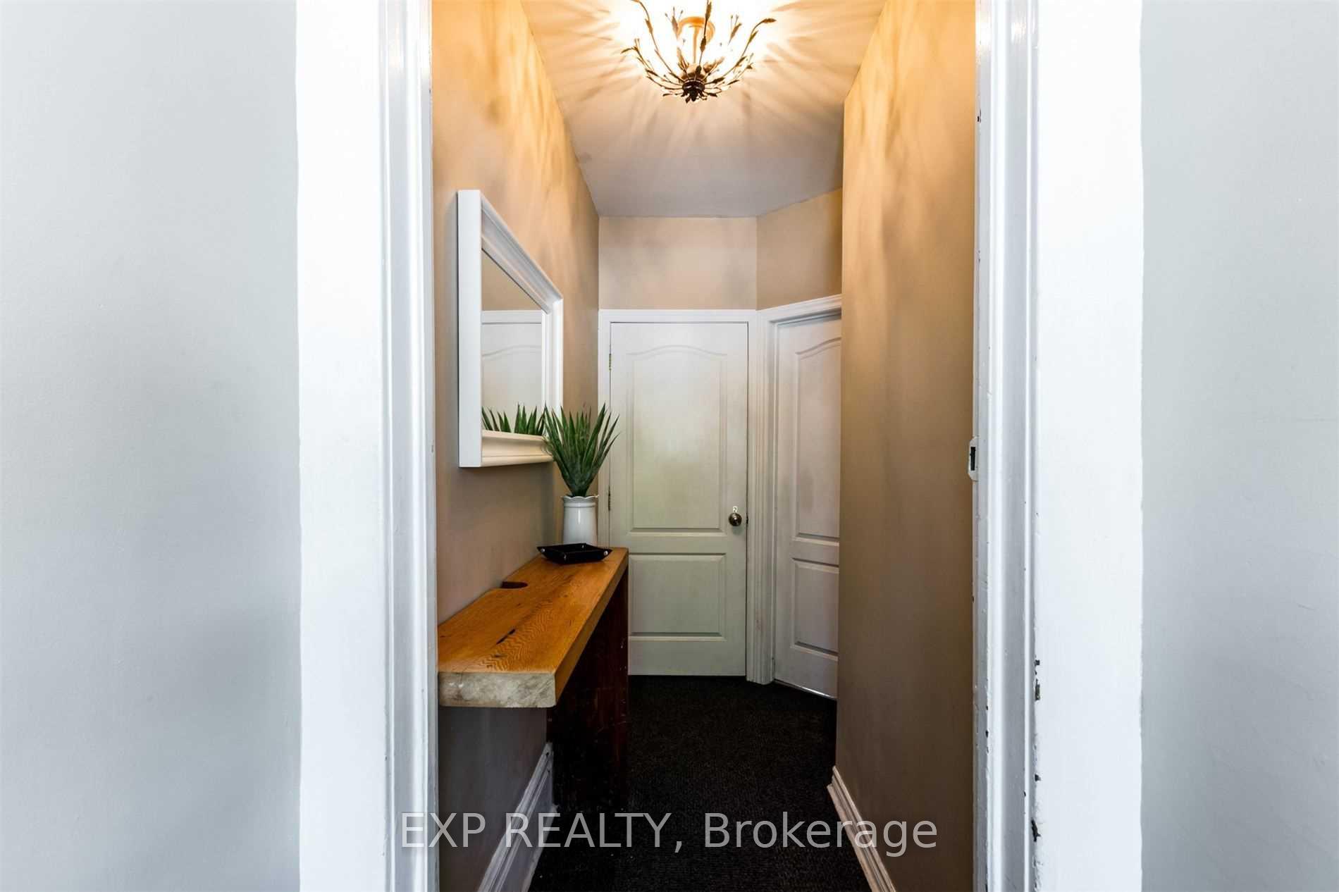 Photo 2 of Unit Main, 3 Cassels Avenue, Toronto, East End-Danforth — HOMEH