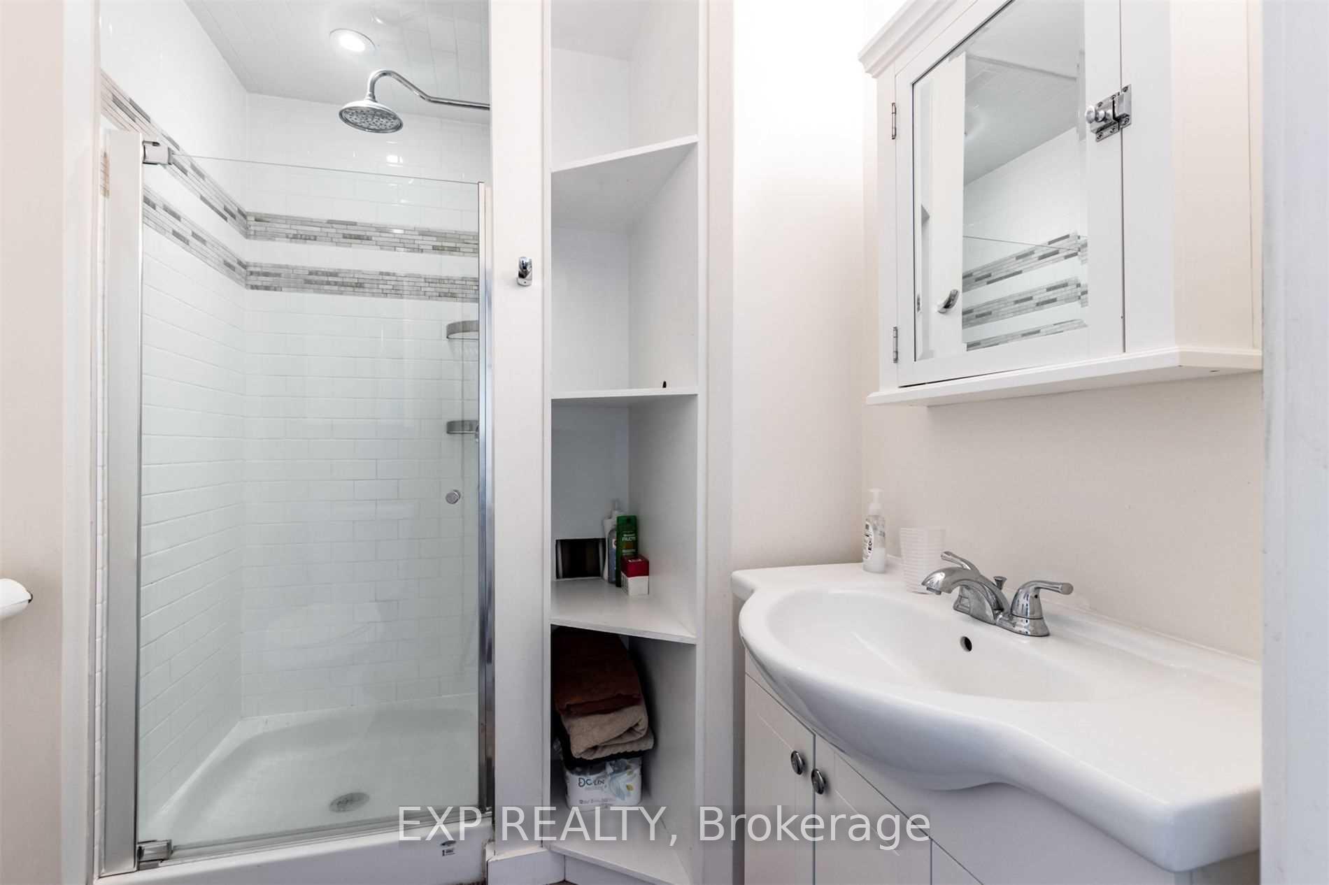 Photo 5 of Unit Main, 3 Cassels Avenue, Toronto, East End-Danforth — HOMEH
