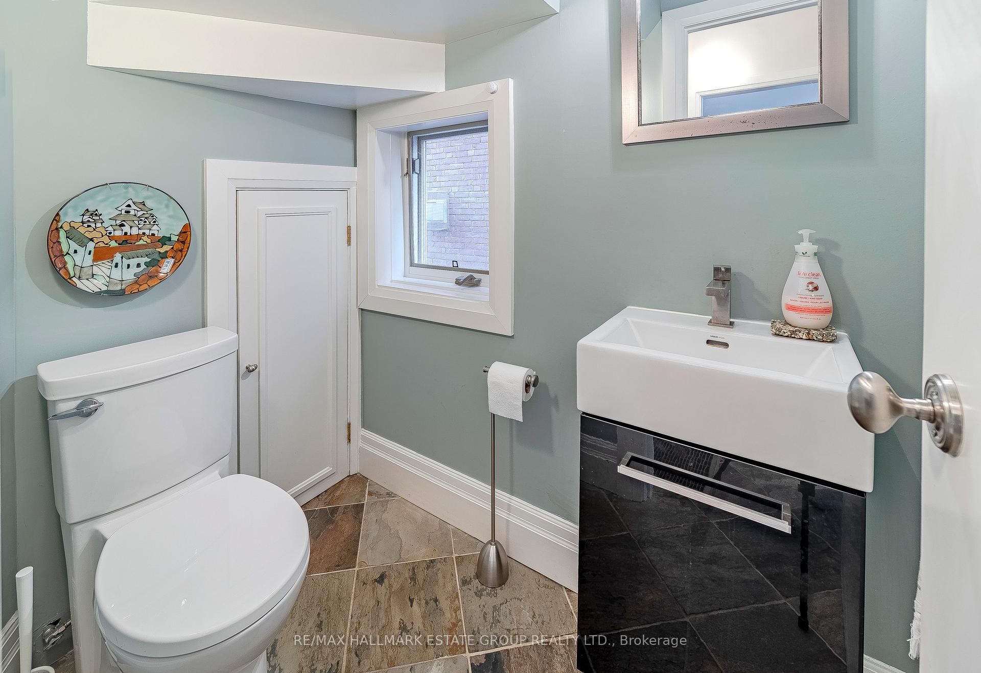 Photo 13 of 62 Hambly Avenue, Toronto, The Beaches — HOMEH
