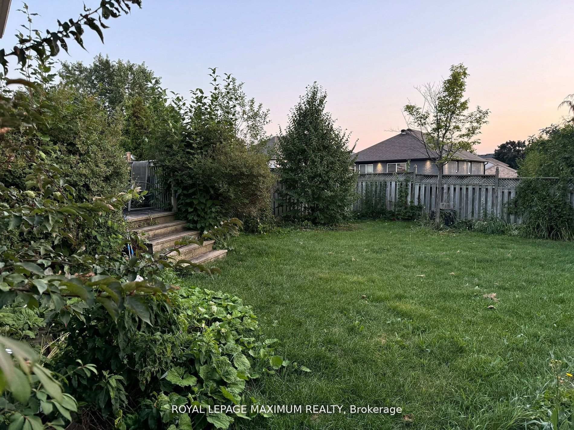 Photo 33 of 35 Draper Crescent, Barrie, Painswick North — HOMEH