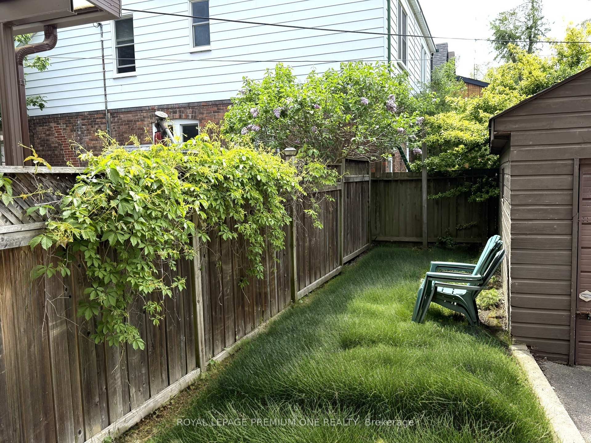 Photo 15 of Unit MAIN, 2087 Gerrard Street E, Toronto, East End-Danforth — HOMEH