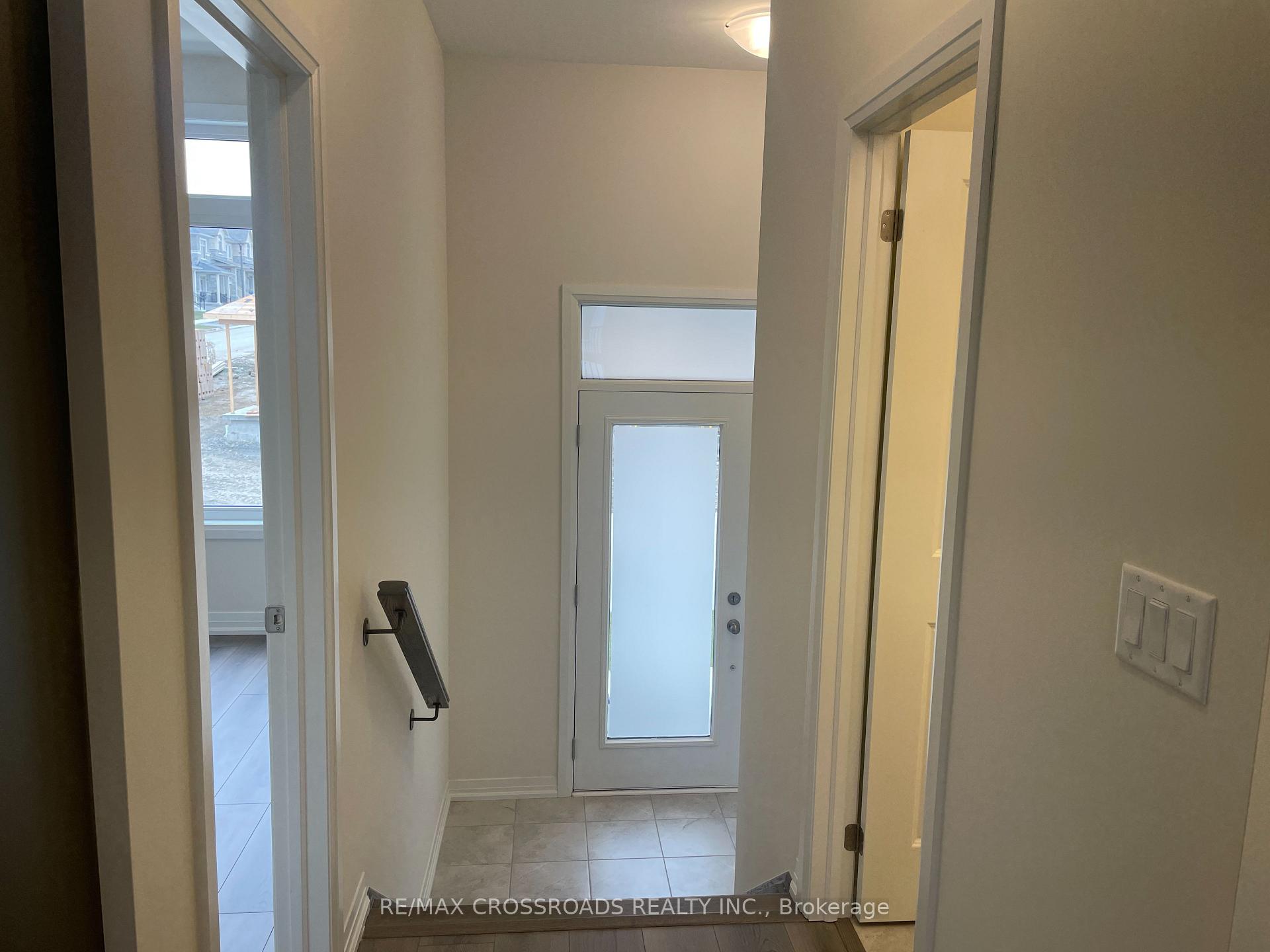 Photo 3 of 2603 Apricot Lane, Pickering, Rural Pickering — HOMEH