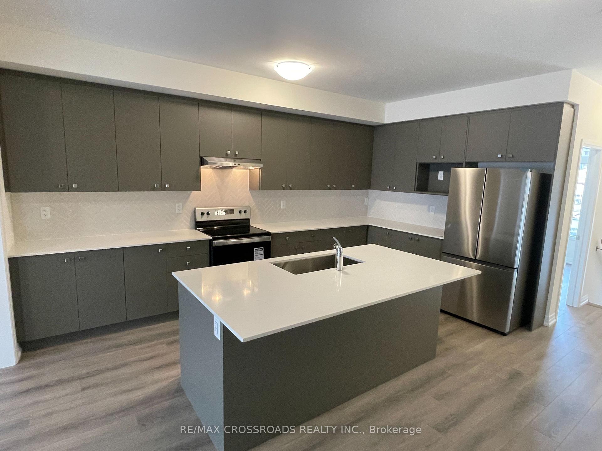 Photo 6 of 2603 Apricot Lane, Pickering, Rural Pickering — HOMEH