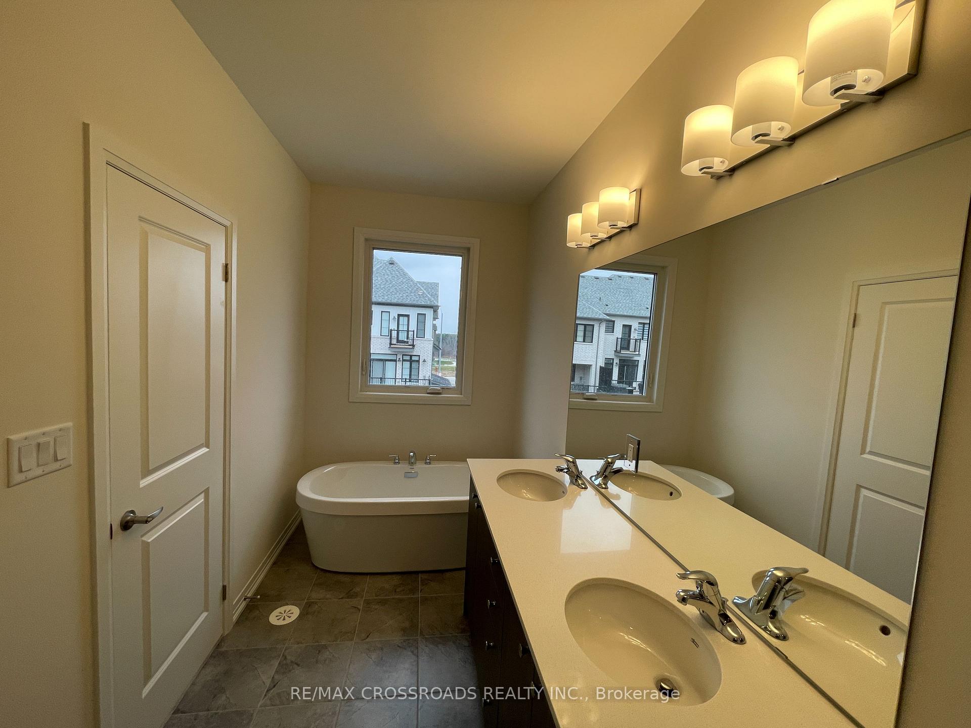 Photo 23 of 2603 Apricot Lane, Pickering, Rural Pickering — HOMEH