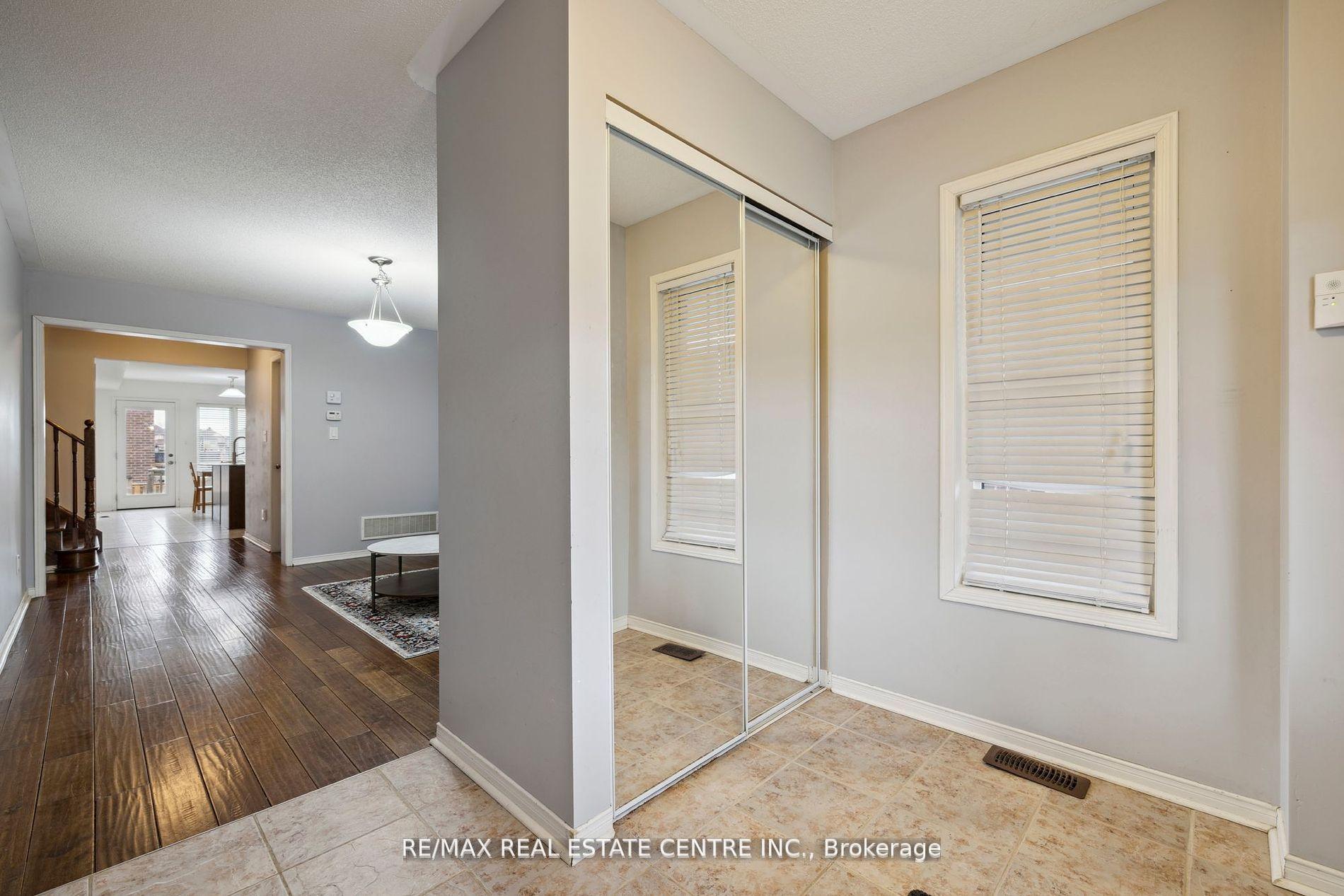 Photo 3 of 17 Treetops Boulevard, New Tecumseth, Alliston — HOMEH
