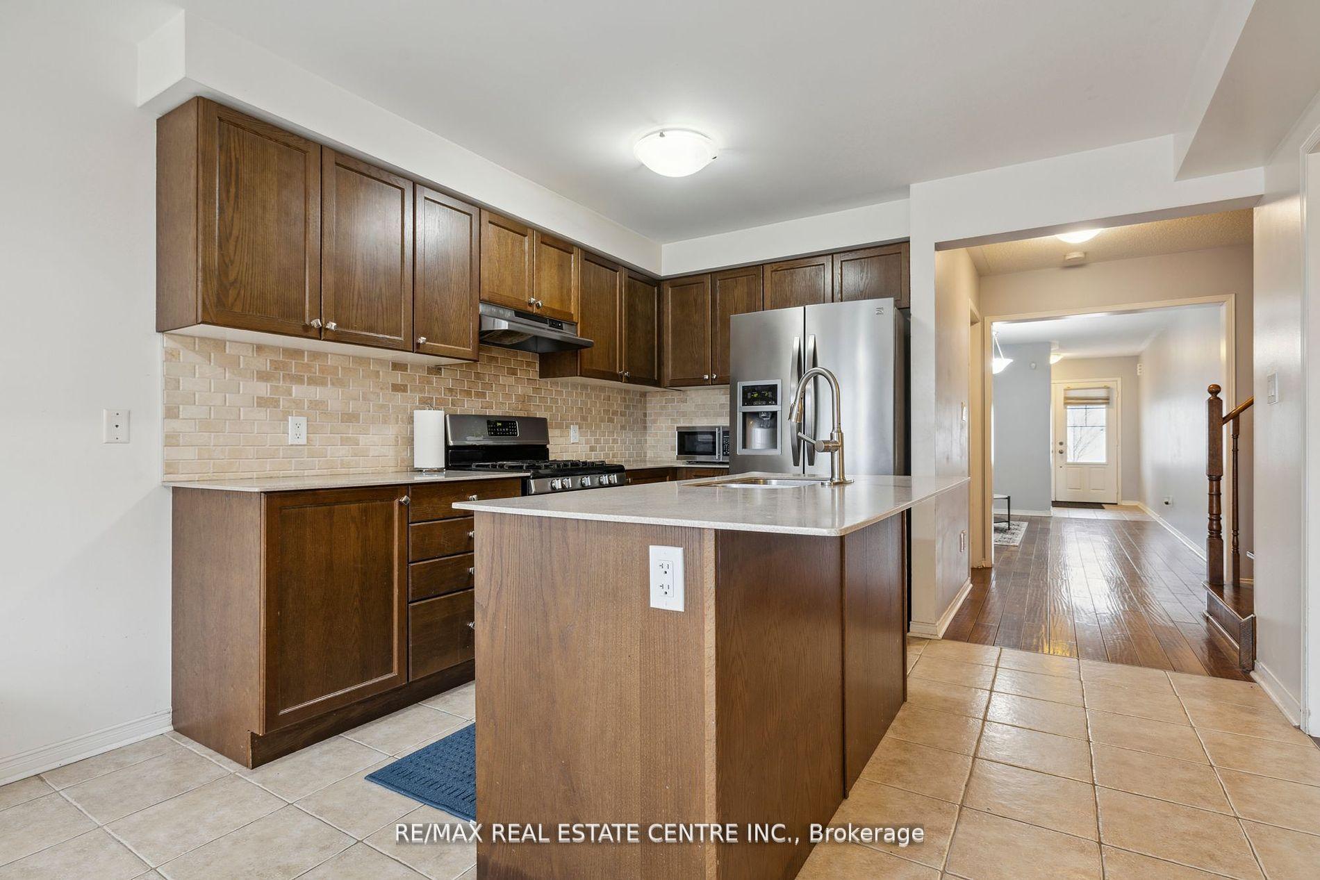 Photo 8 of 17 Treetops Boulevard, New Tecumseth, Alliston — HOMEH
