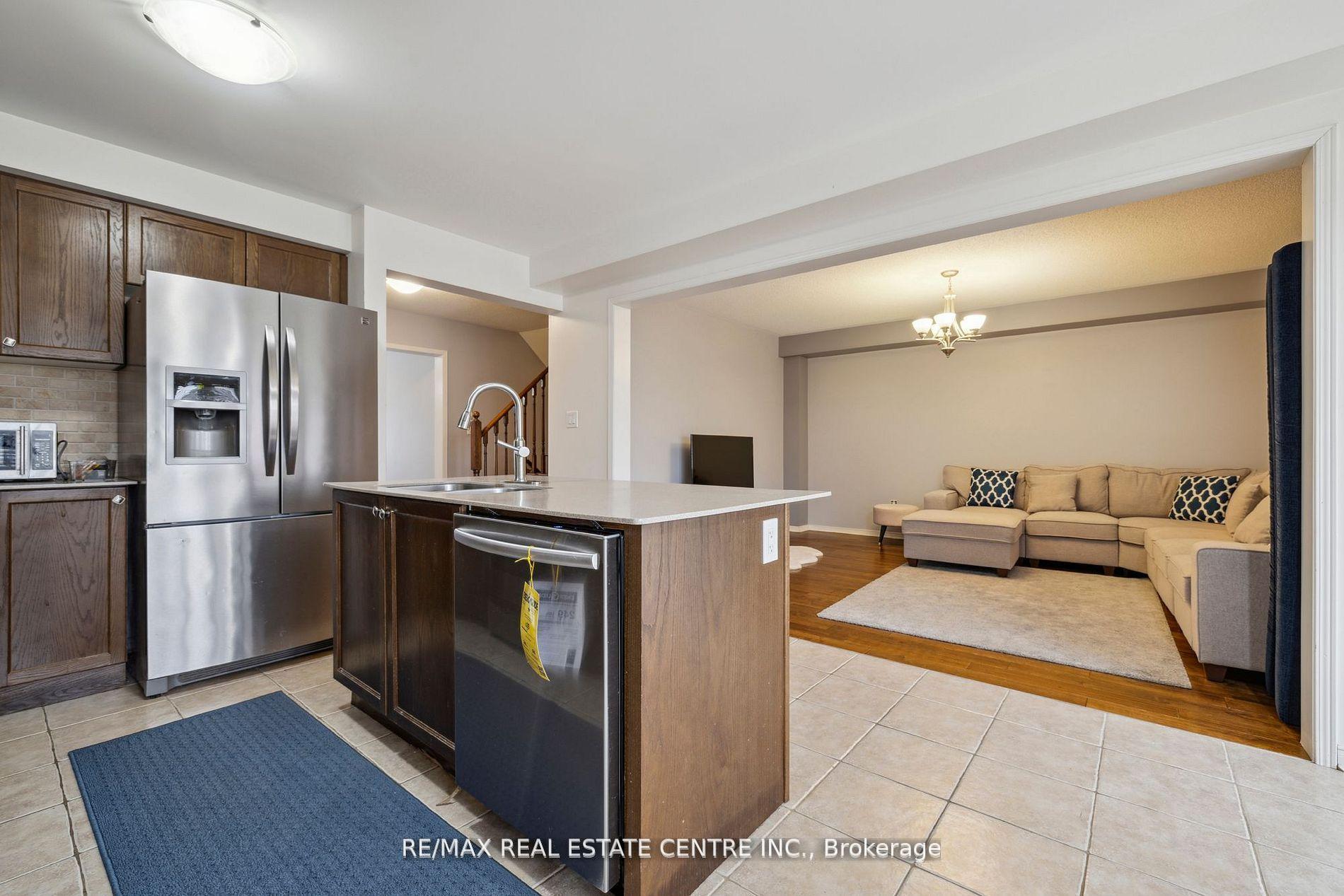 Photo 10 of 17 Treetops Boulevard, New Tecumseth, Alliston — HOMEH