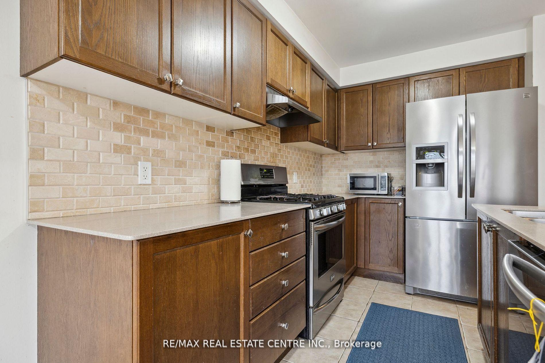 Photo 13 of 17 Treetops Boulevard, New Tecumseth, Alliston — HOMEH