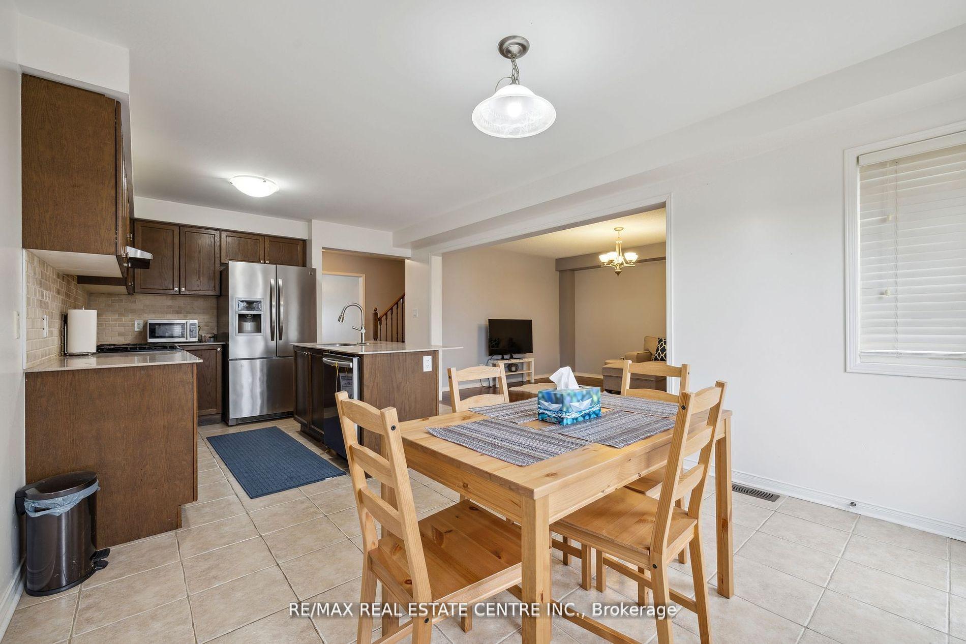 Photo 14 of 17 Treetops Boulevard, New Tecumseth, Alliston — HOMEH