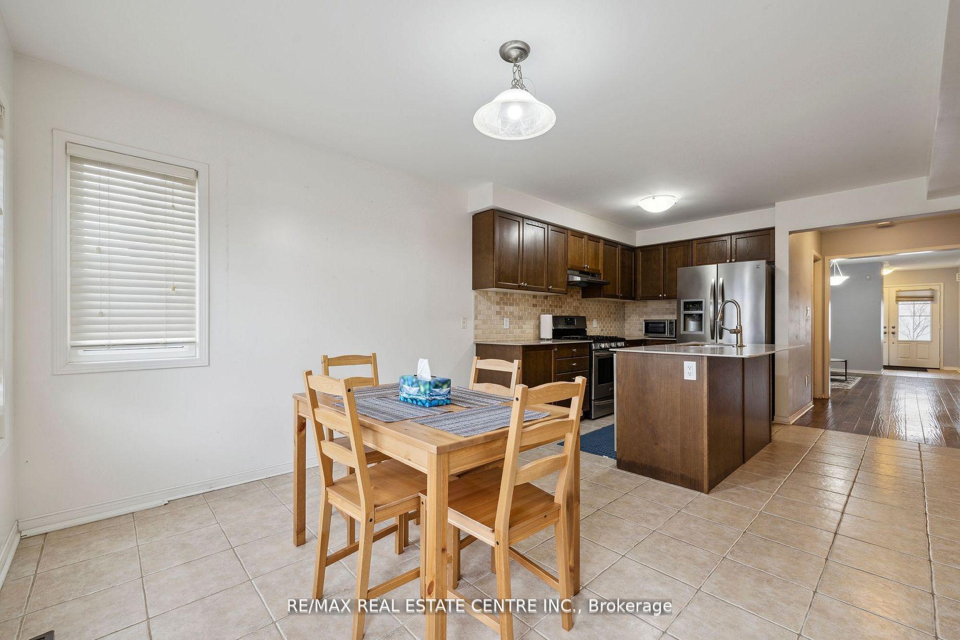 Photo 12 of 17 Treetops Boulevard, New Tecumseth, Alliston — HOMEH