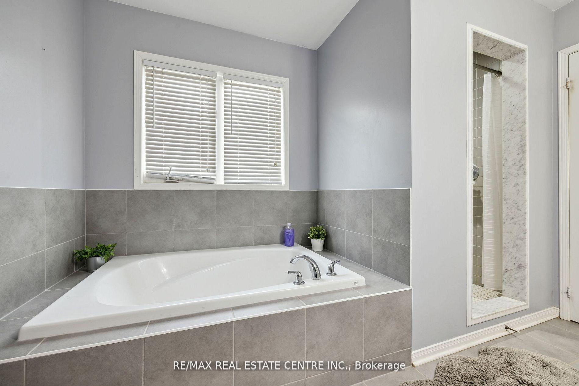 Photo 28 of 17 Treetops Boulevard, New Tecumseth, Alliston — HOMEH