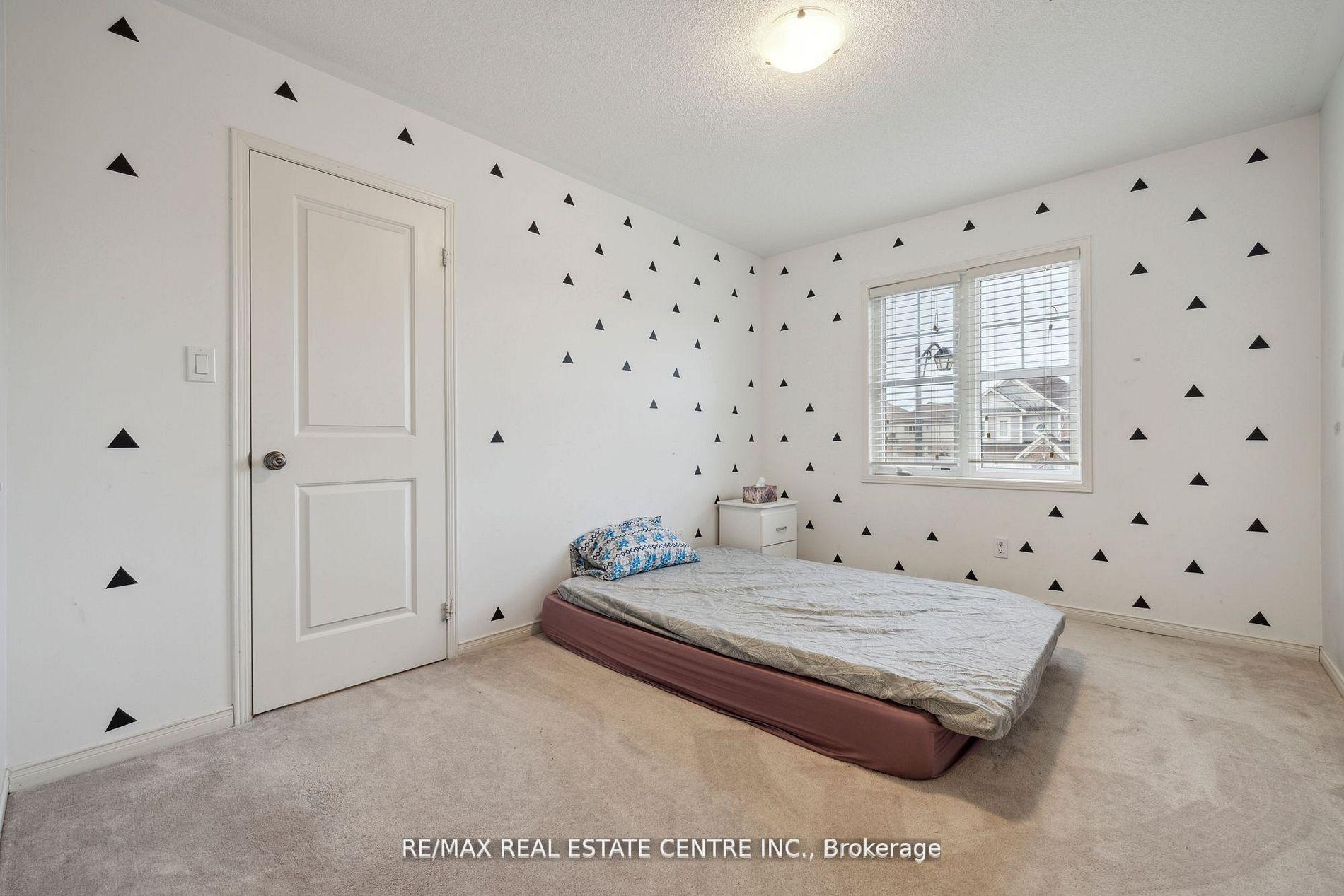 Photo 34 of 17 Treetops Boulevard, New Tecumseth, Alliston — HOMEH