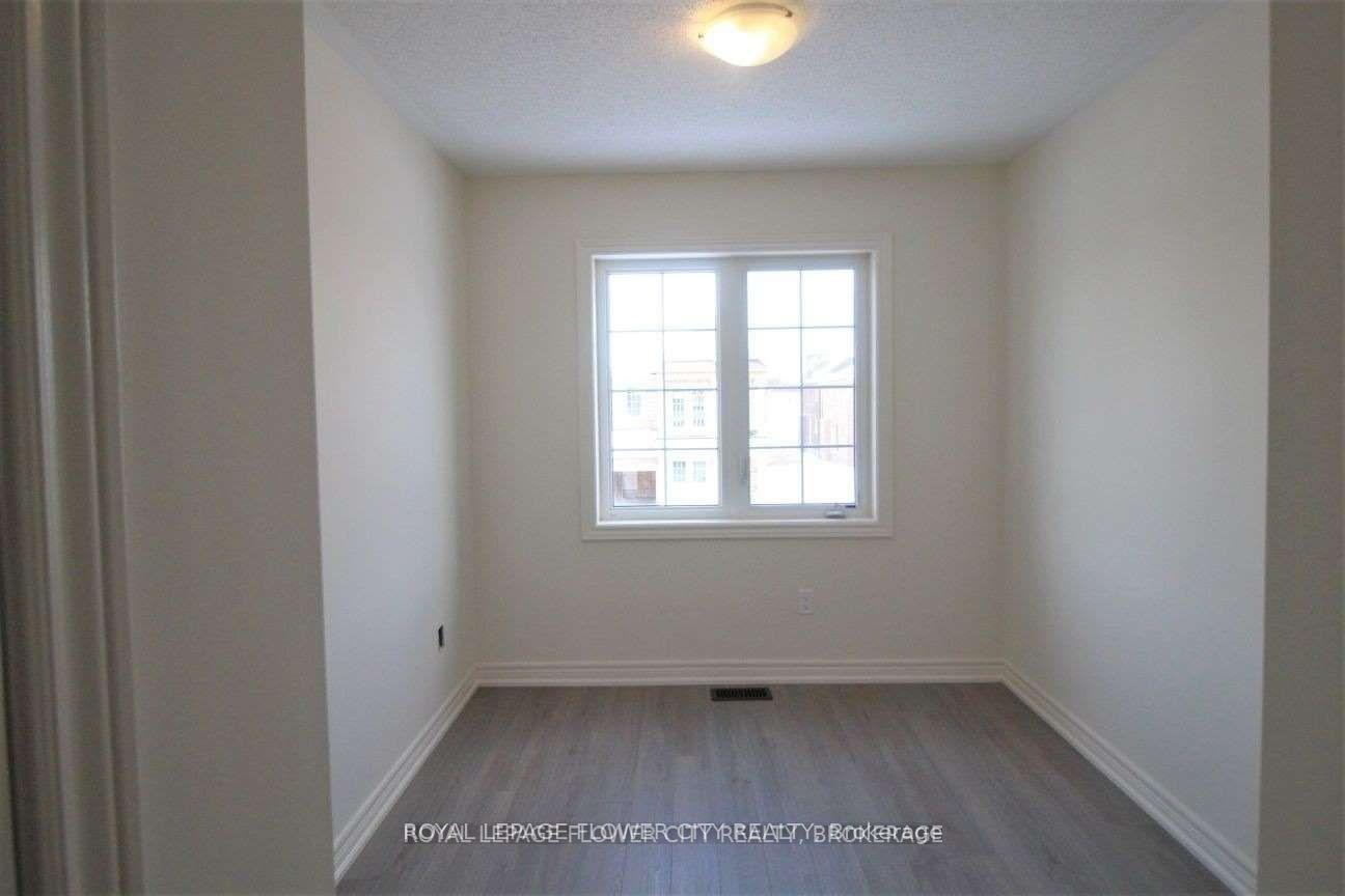 Photo 10 of 6 Ladysmith Street, Brampton, Sandringham-Wellington North — HOMEH