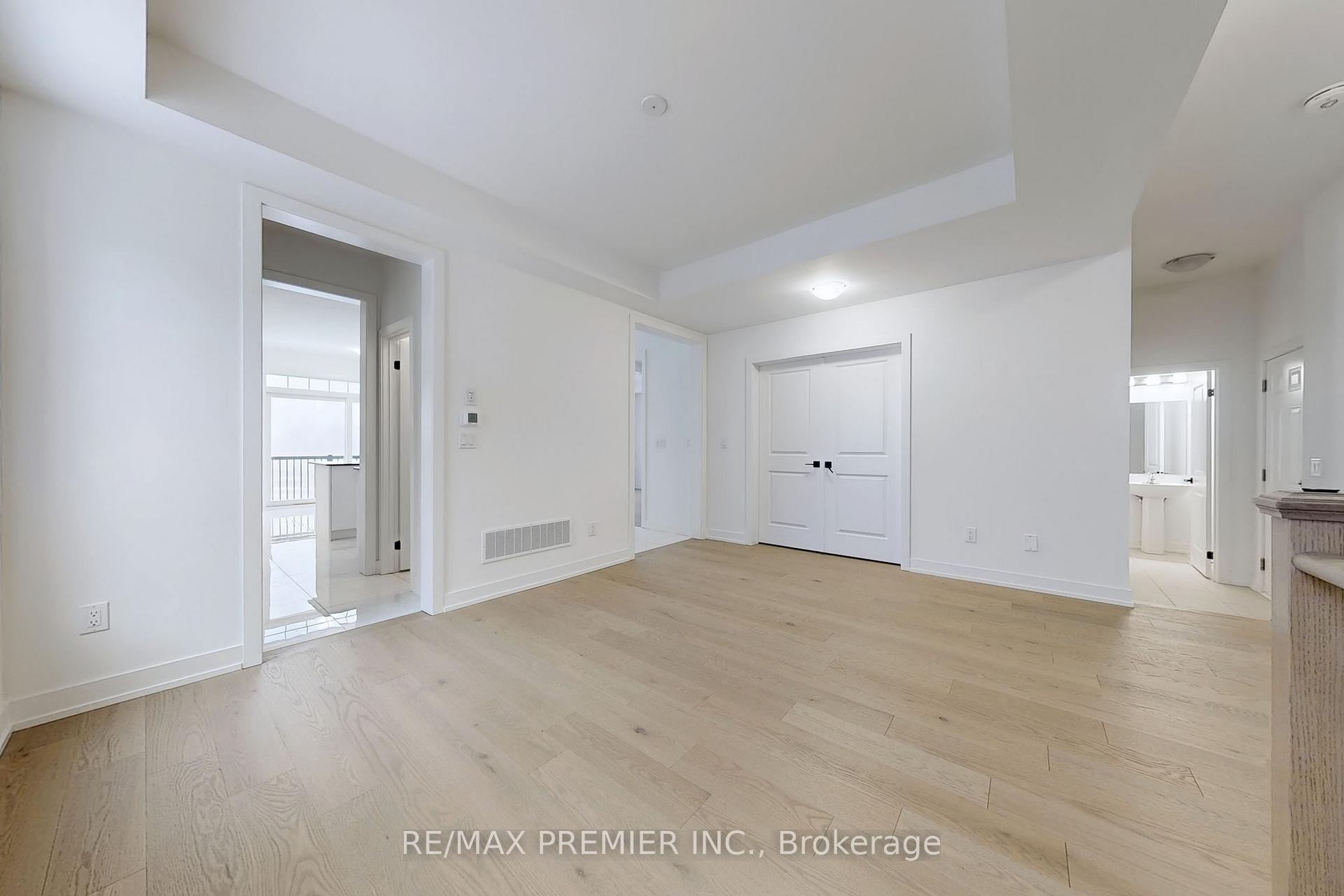 Photo 14 of 63 Deer Ridge Crescent, Whitby, Rural Whitby — HOMEH