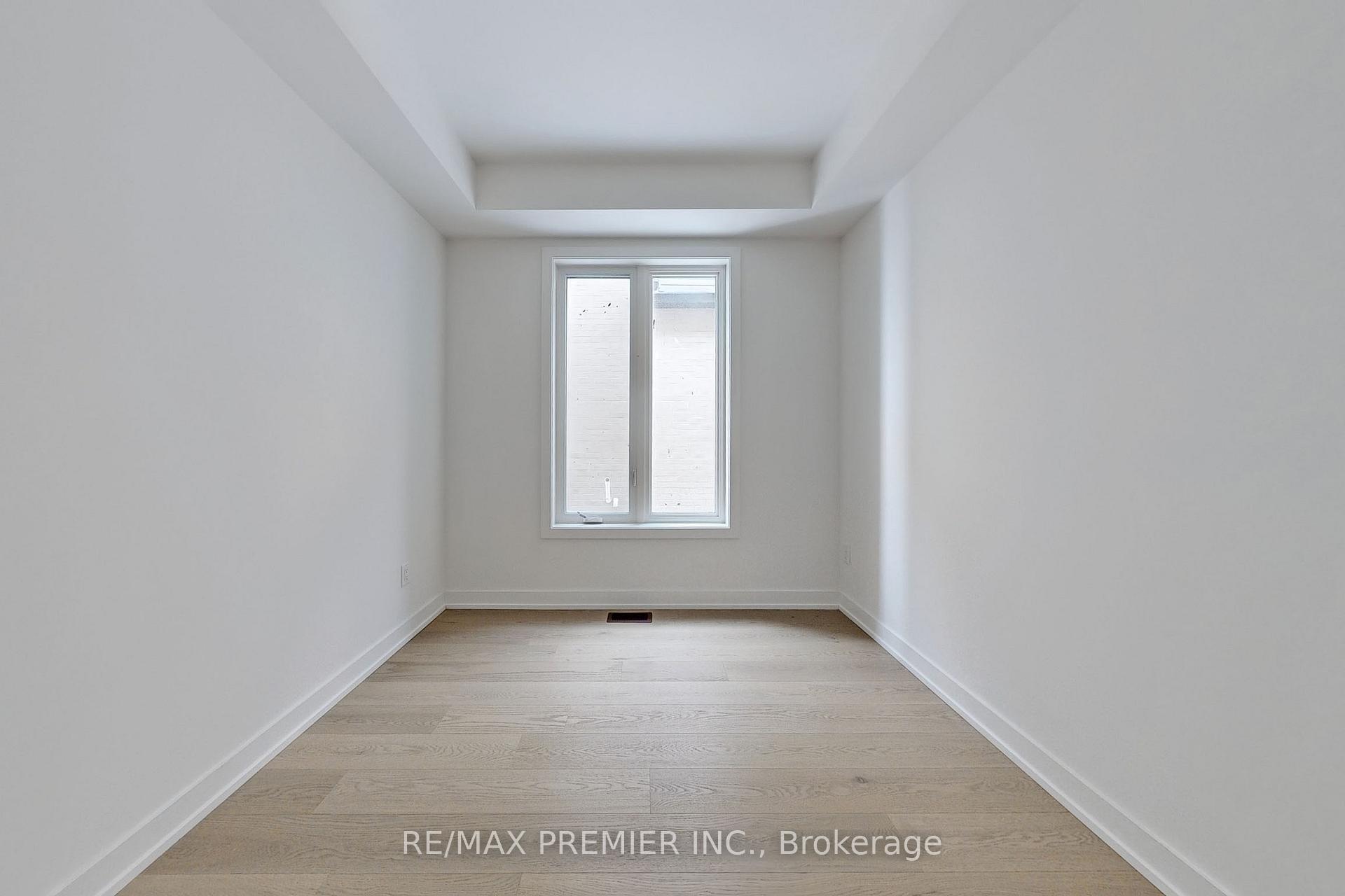 Photo 13 of 63 Deer Ridge Crescent, Whitby, Rural Whitby — HOMEH