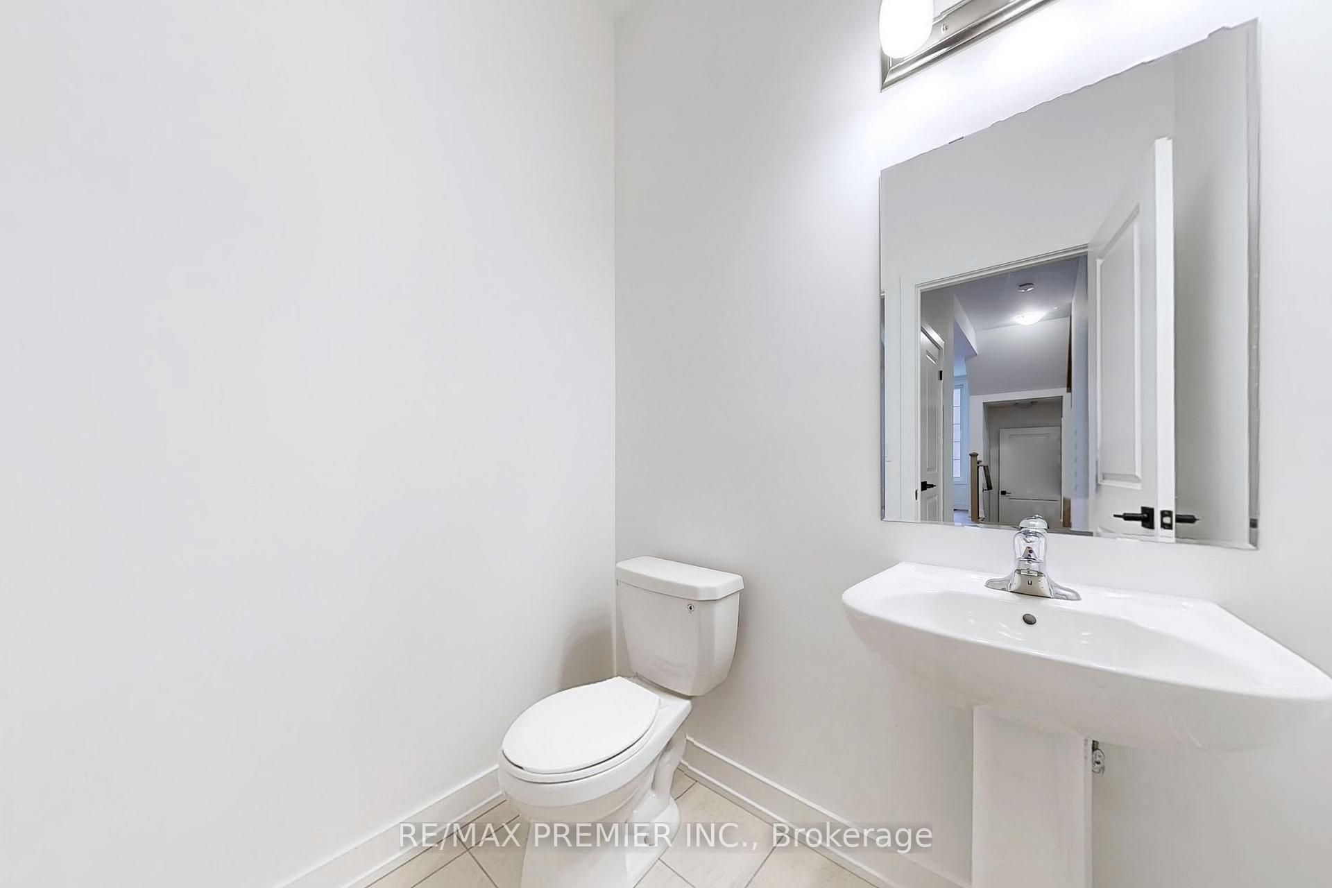 Photo 16 of 63 Deer Ridge Crescent, Whitby, Rural Whitby — HOMEH