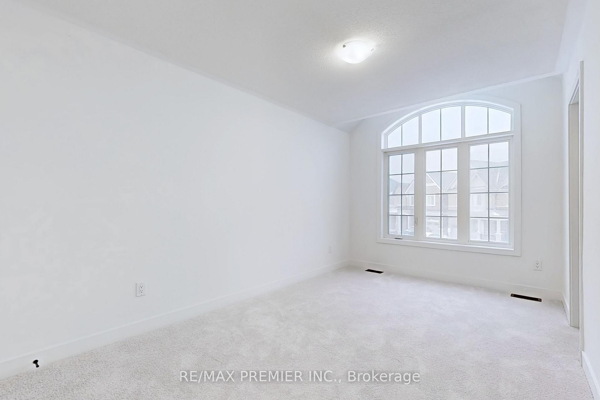 Photo 25 of 63 Deer Ridge Crescent, Whitby, Rural Whitby — HOMEH