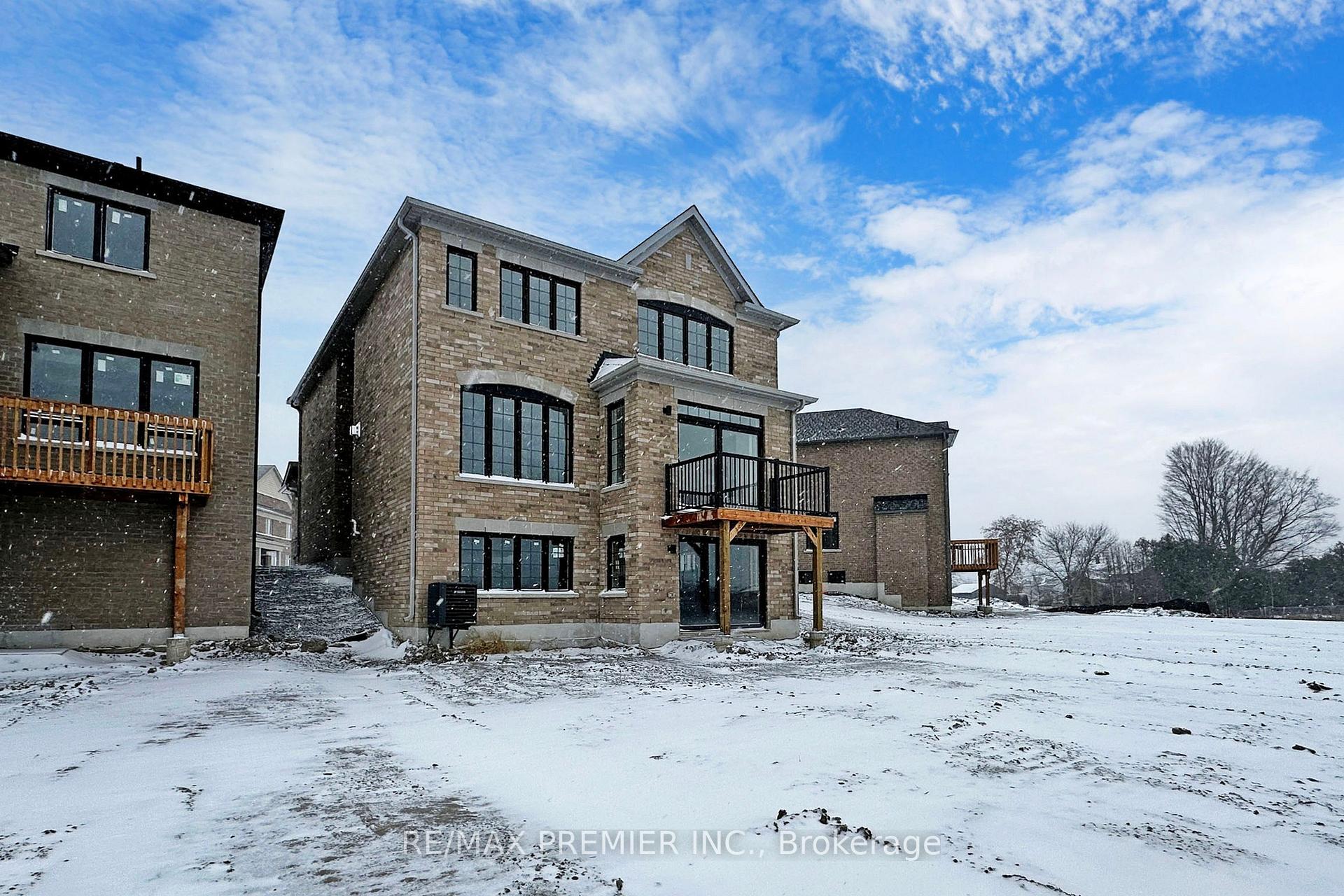 Photo 29 of 63 Deer Ridge Crescent, Whitby, Rural Whitby — HOMEH