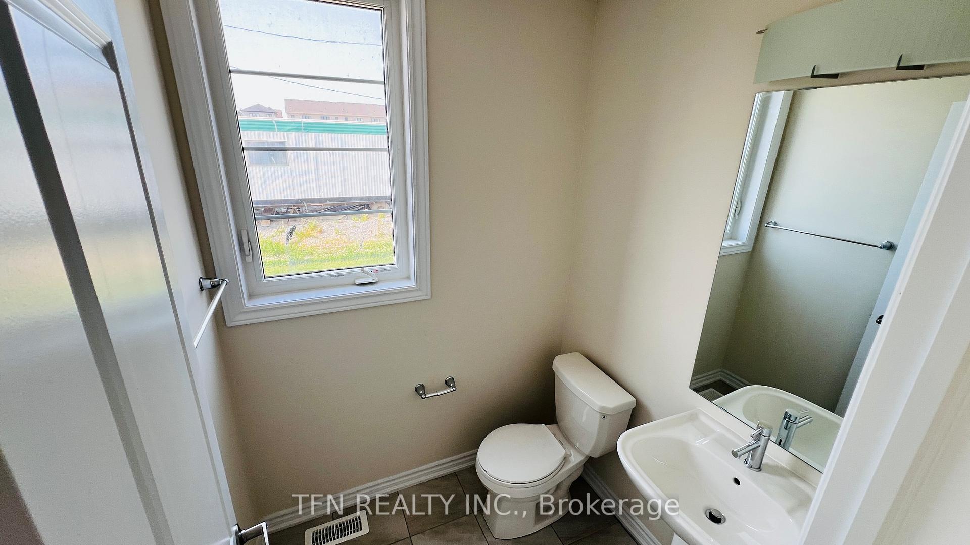 Photo 3 of 370 Barker Parkway, Thorold, Rolling Meadows — HOMEH