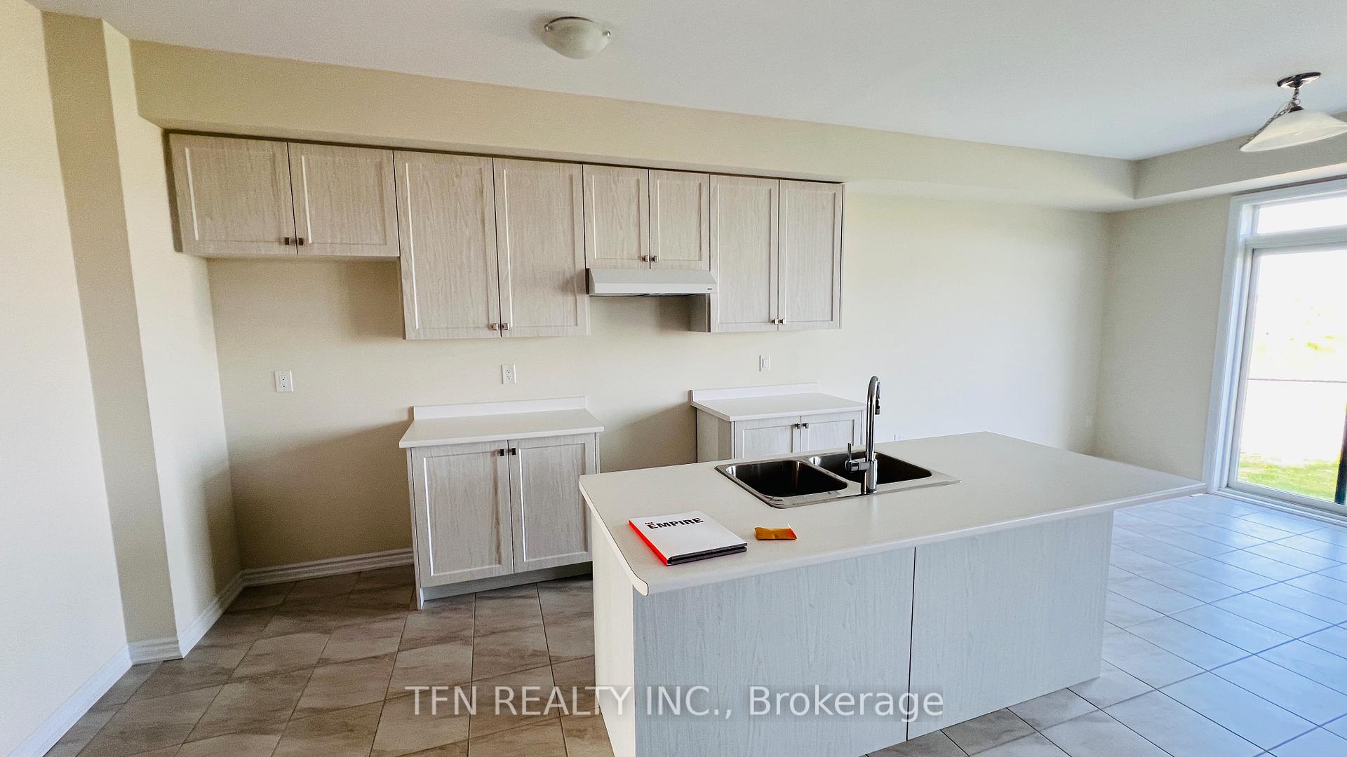 Photo 7 of 370 Barker Parkway, Thorold, Rolling Meadows — HOMEH