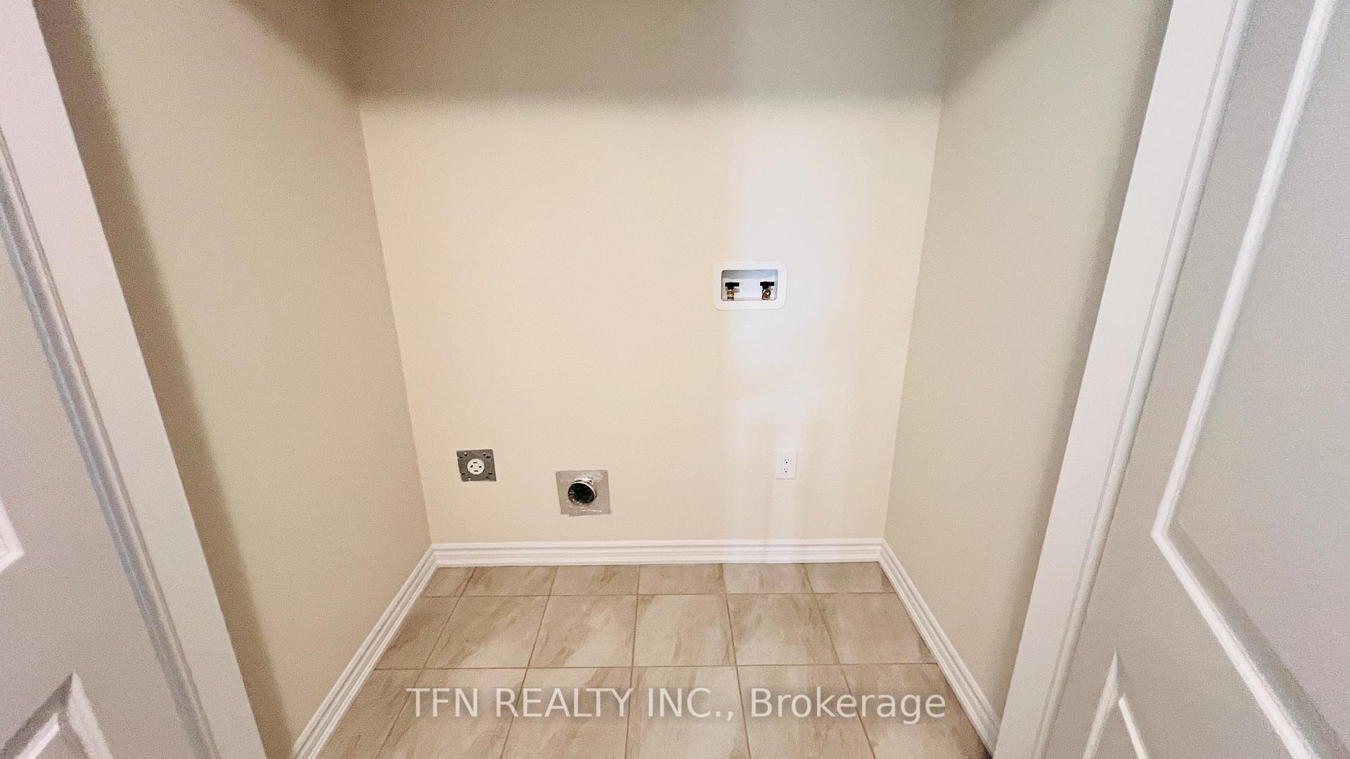 Photo 14 of 370 Barker Parkway, Thorold, Rolling Meadows — HOMEH