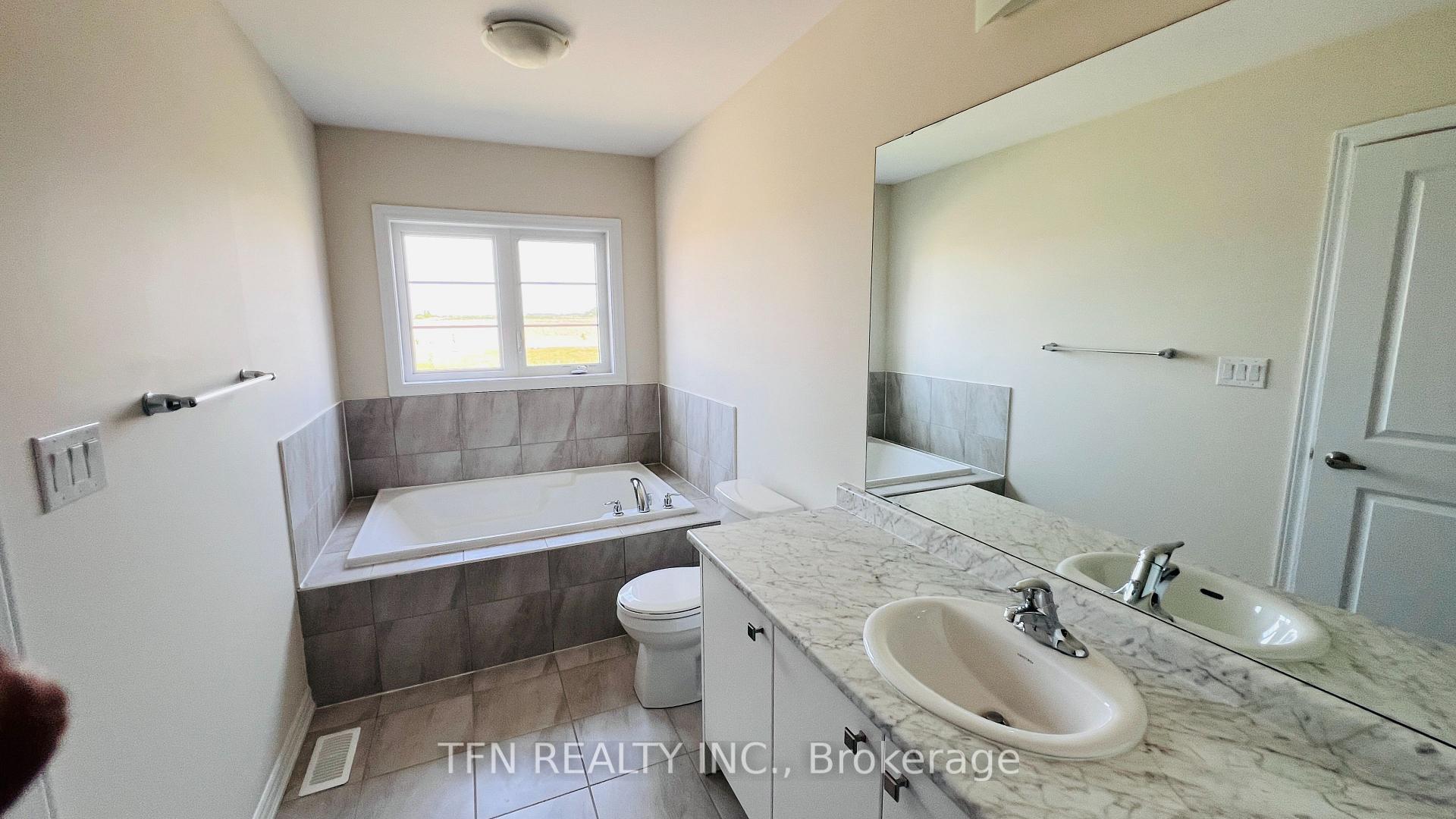 Photo 22 of 370 Barker Parkway, Thorold, Rolling Meadows — HOMEH