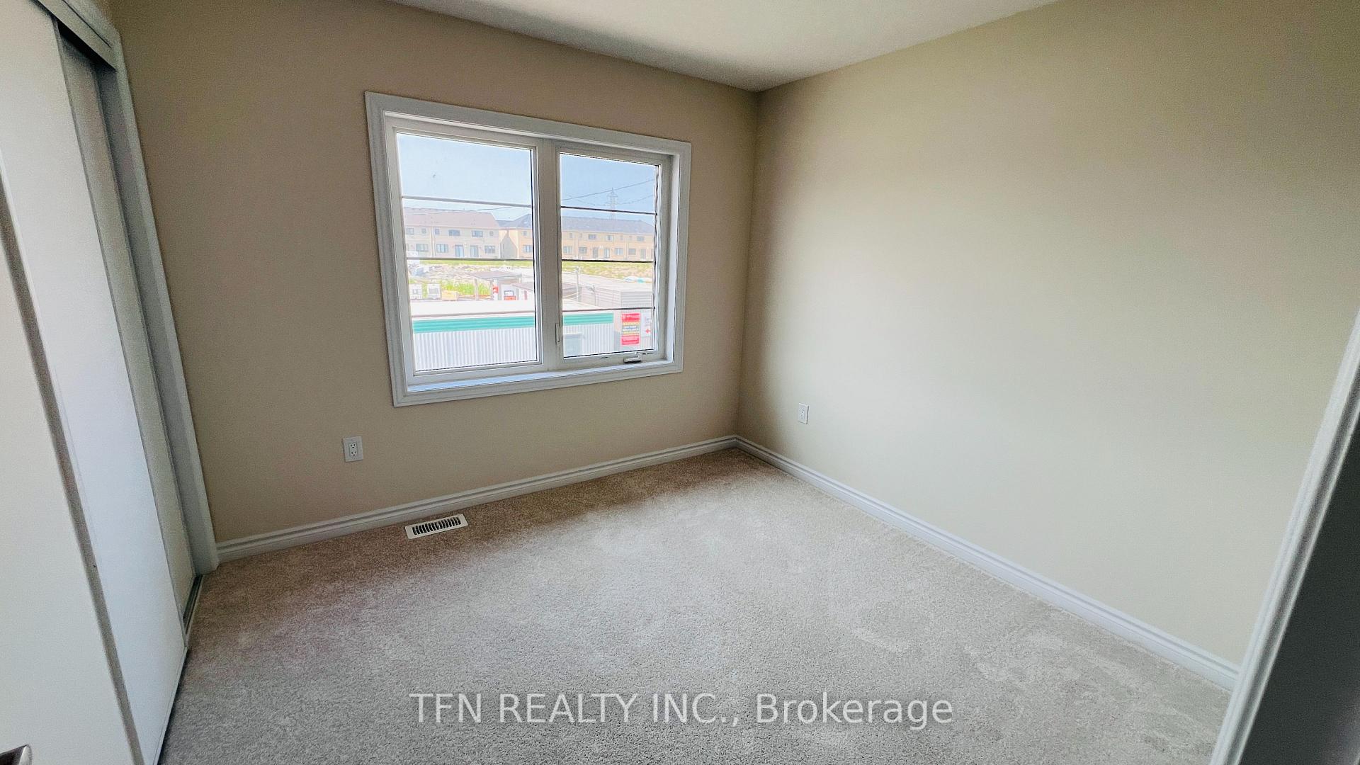 Photo 21 of 370 Barker Parkway, Thorold, Rolling Meadows — HOMEH