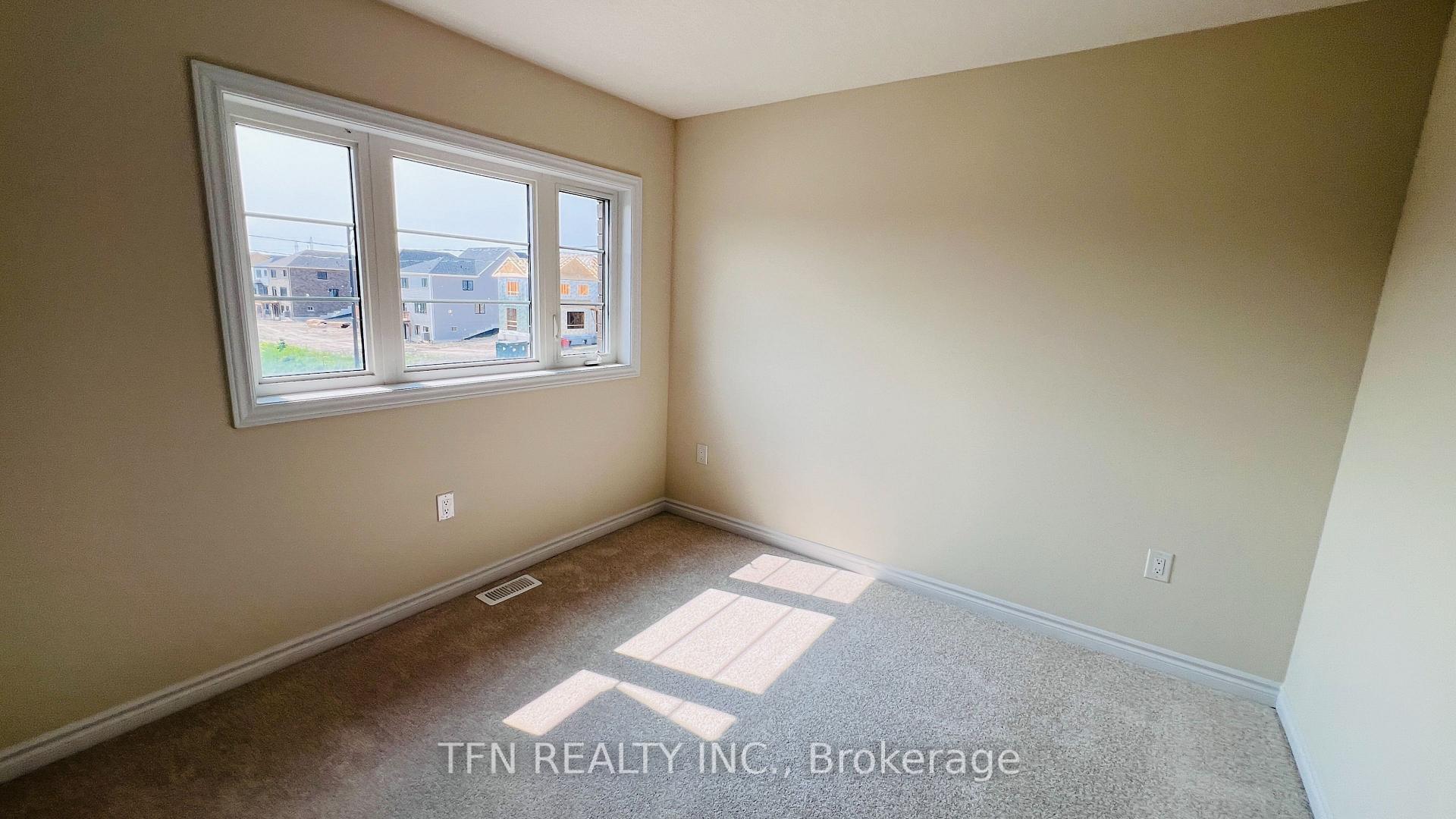 Photo 29 of 370 Barker Parkway, Thorold, Rolling Meadows — HOMEH