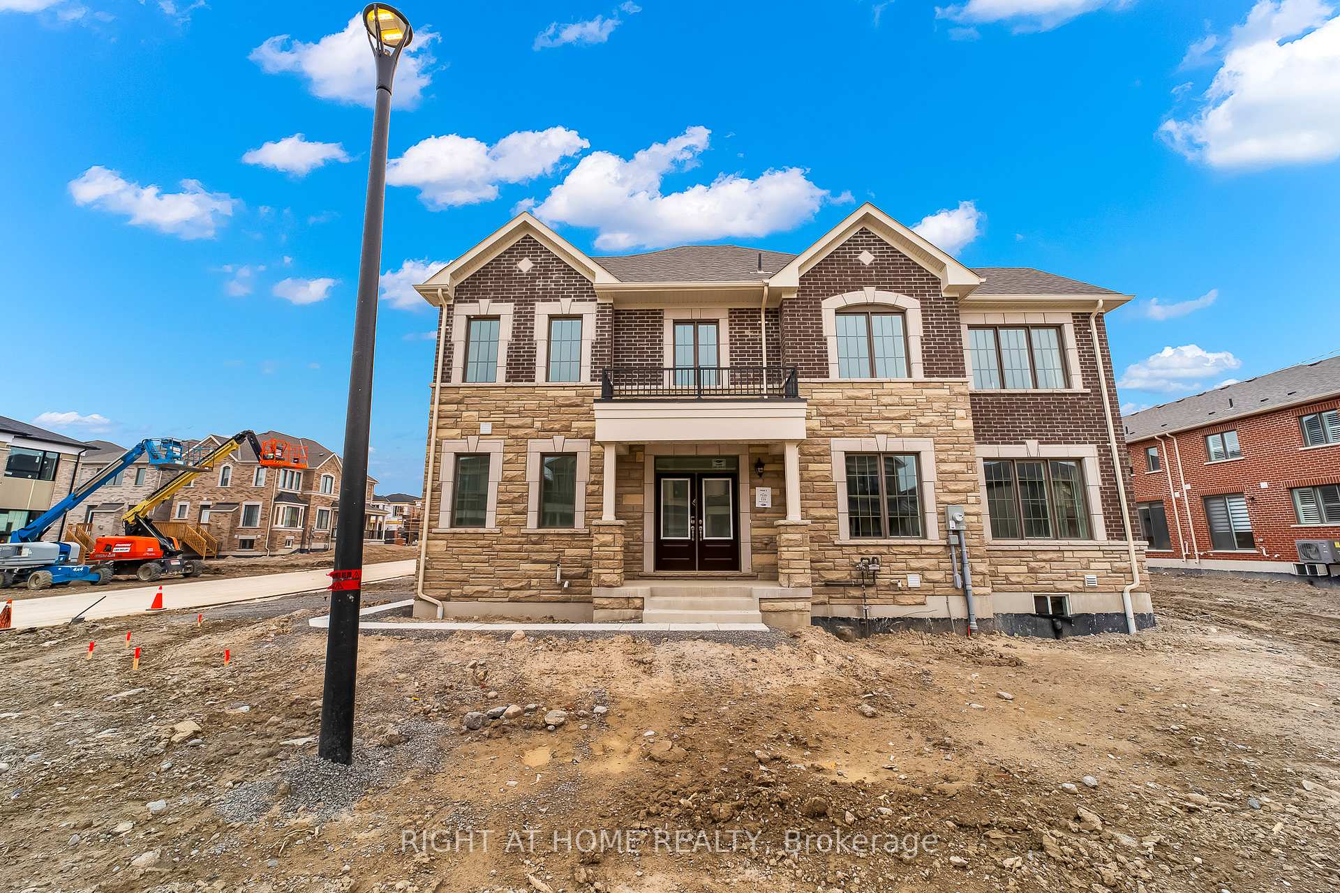 Front of 3358 Marchington Square