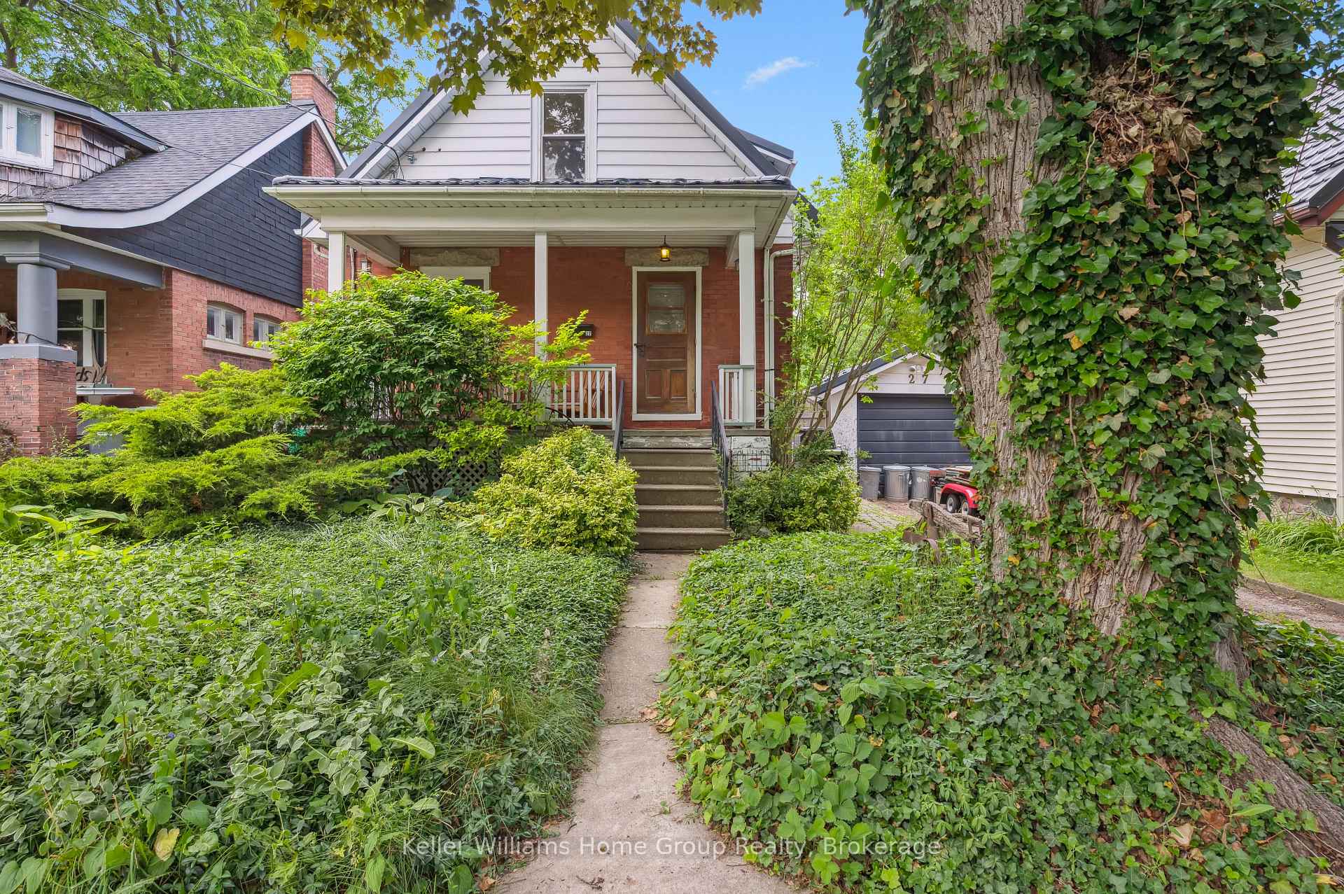 Photo 2 of 27 Home Street, Guelph, Downtown — HOMEH