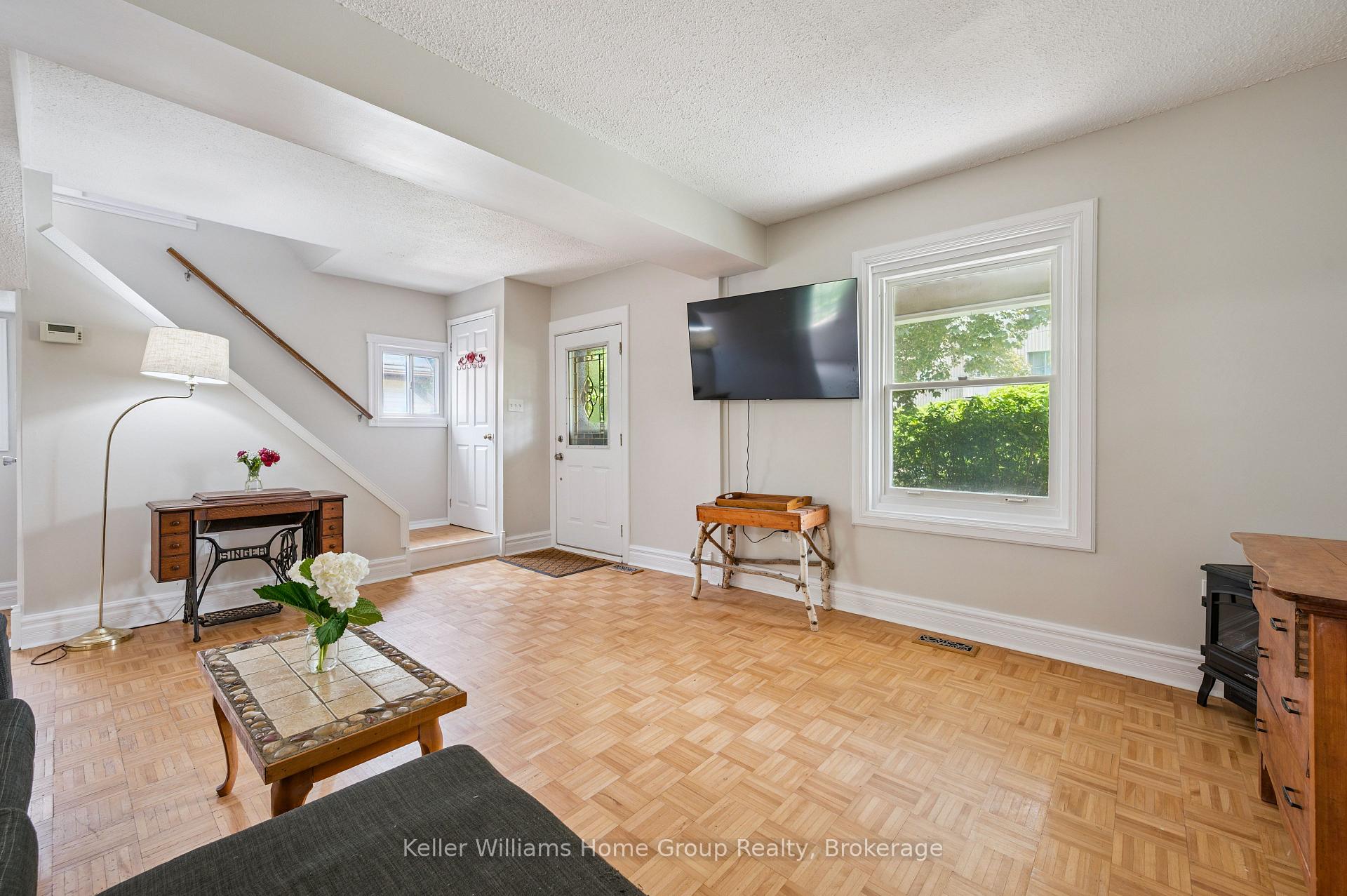 Photo 6 of 27 Home Street, Guelph, Downtown — HOMEH
