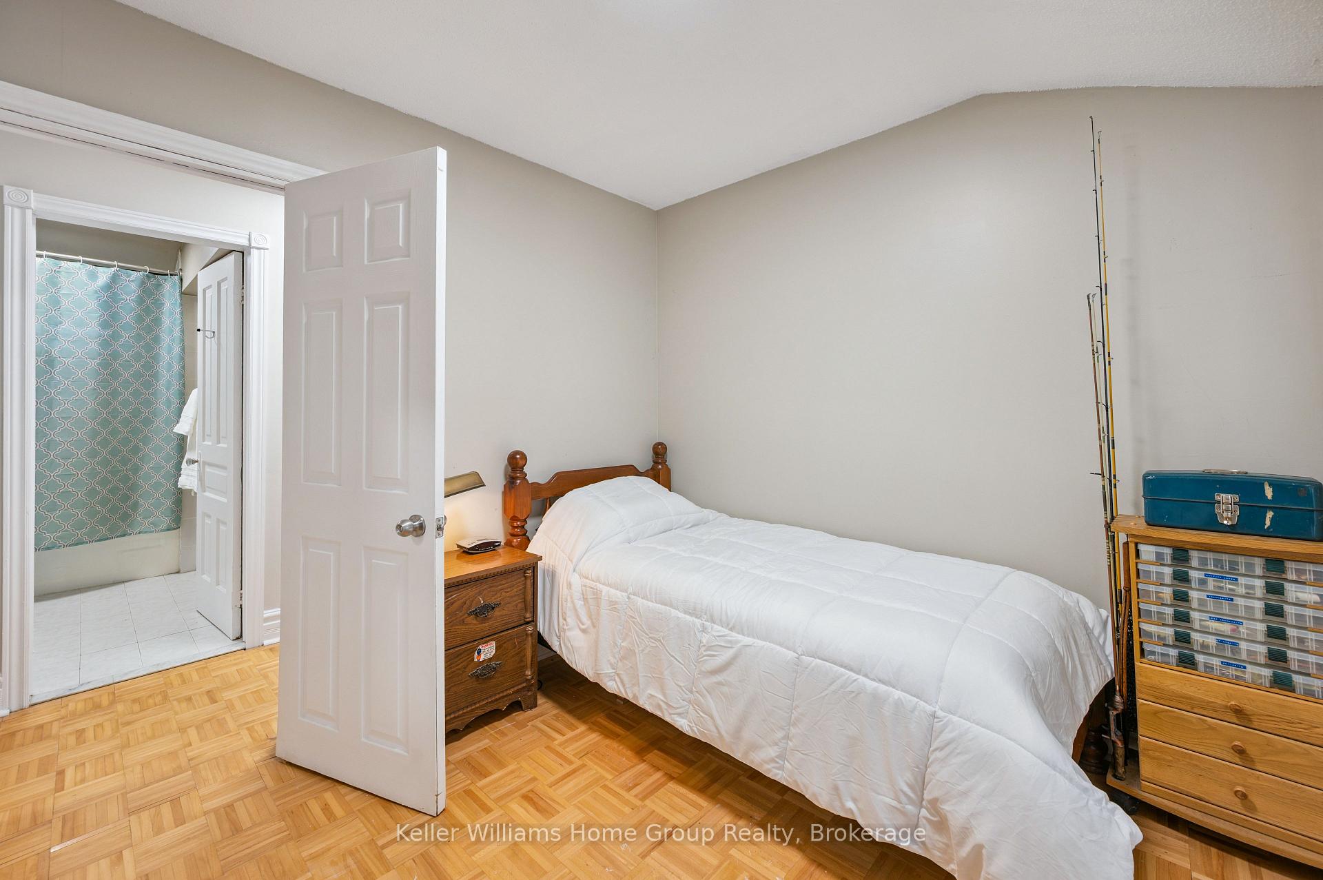 Photo 21 of 27 Home Street, Guelph, Downtown — HOMEH