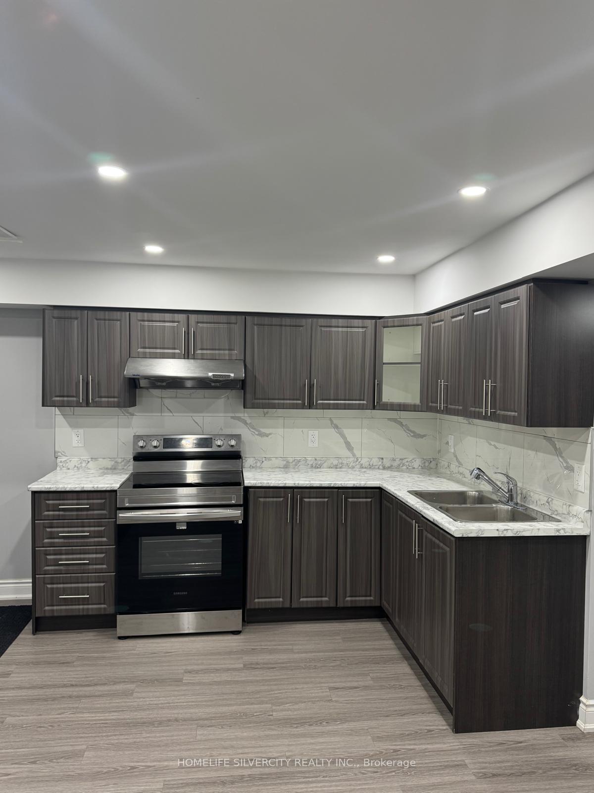 Photo 2 of Unit Bsmnt, 23 Jemima Road, Brampton, Fletcher's Meadow — HOMEH
