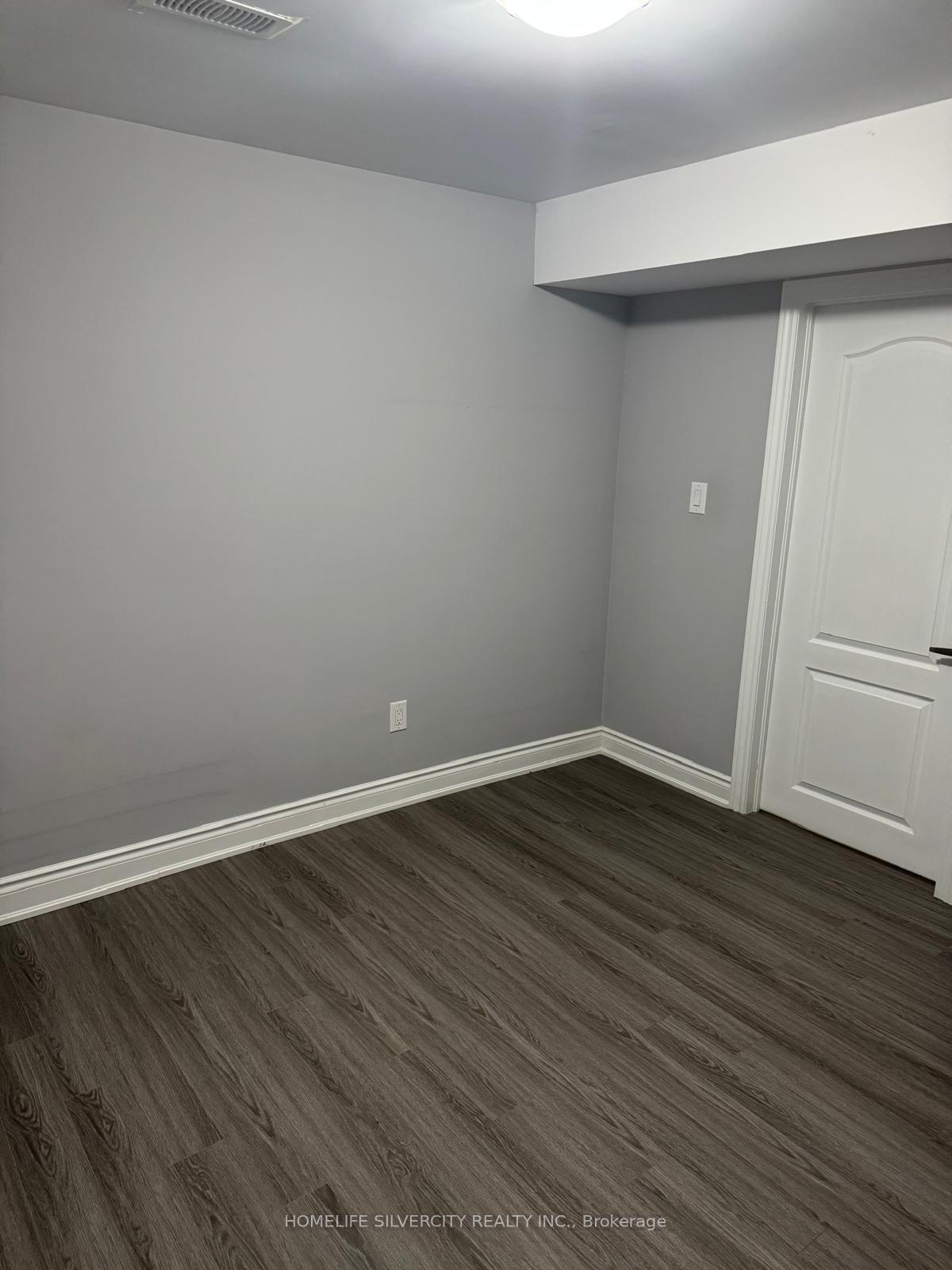 Photo 13 of Unit Bsmnt, 23 Jemima Road, Brampton, Fletcher's Meadow — HOMEH