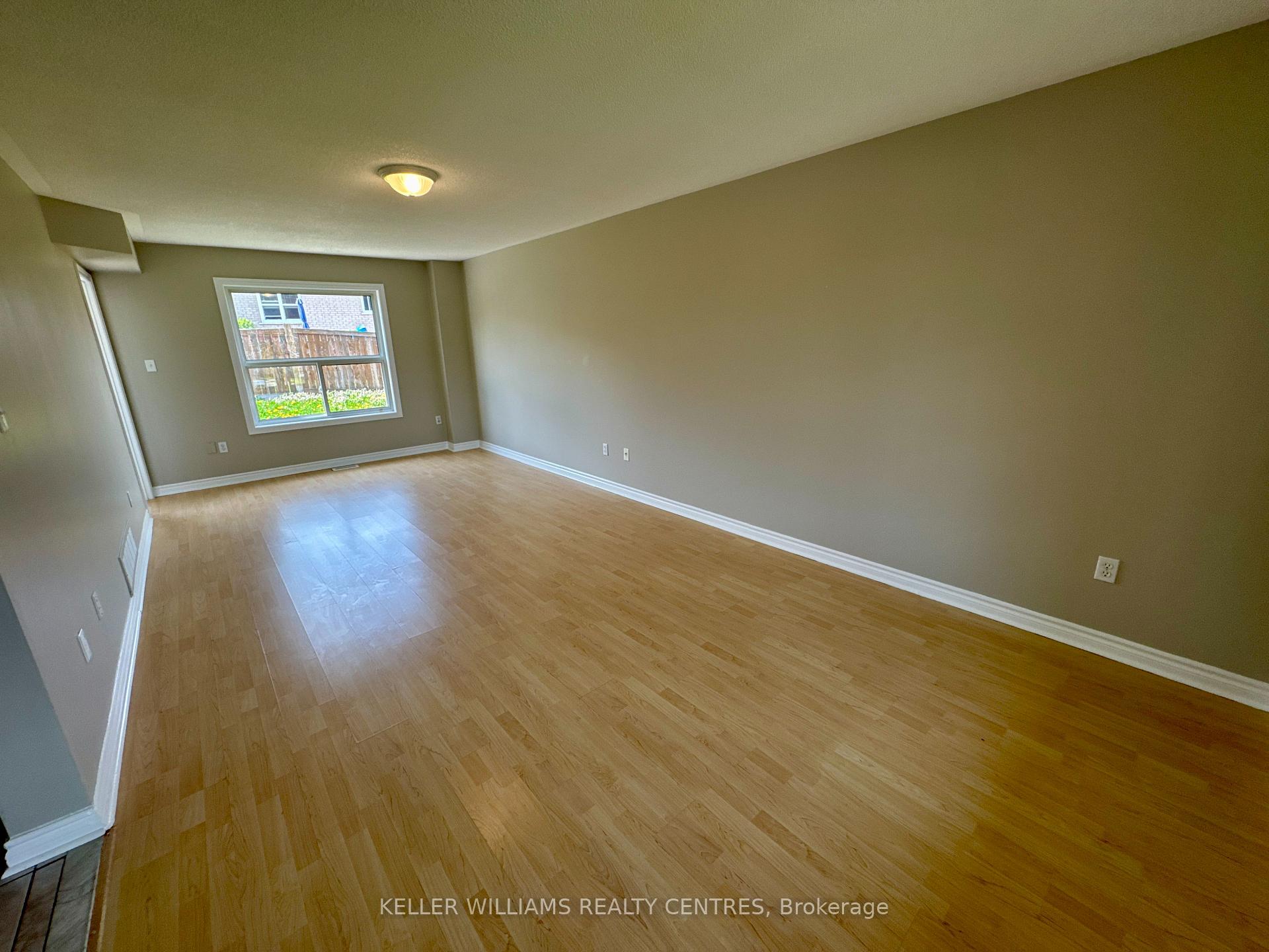 Photo 6 of Unit Main/2nd, 46 Birchwood Drive, Barrie, East Bayfield — HOMEH