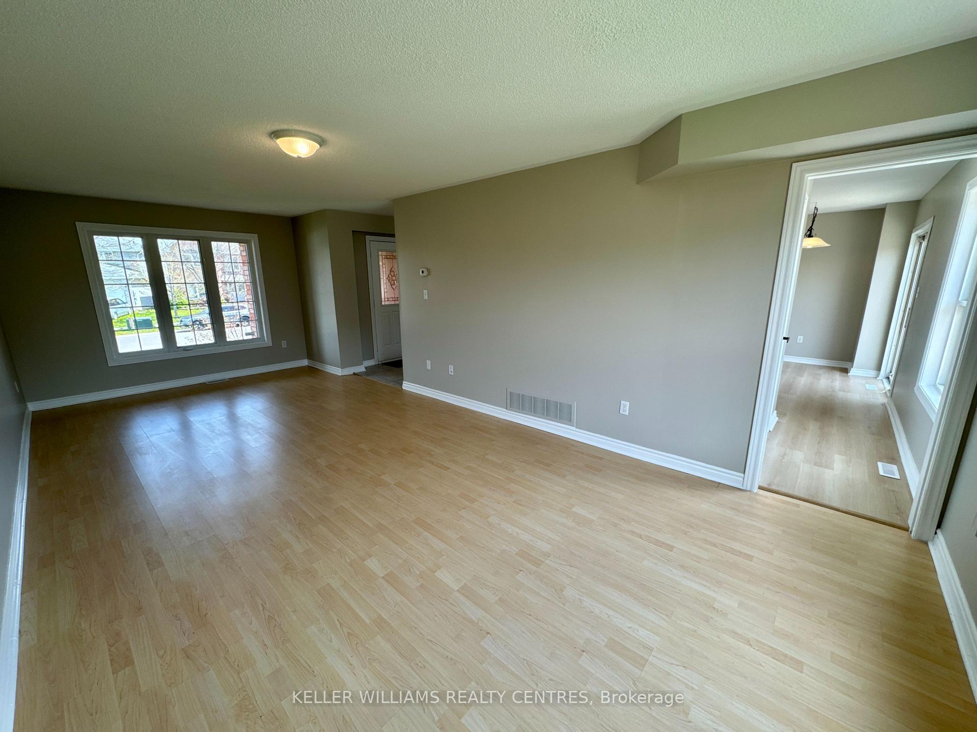 Photo 14 of Unit Main/2nd, 46 Birchwood Drive, Barrie, East Bayfield — HOMEH