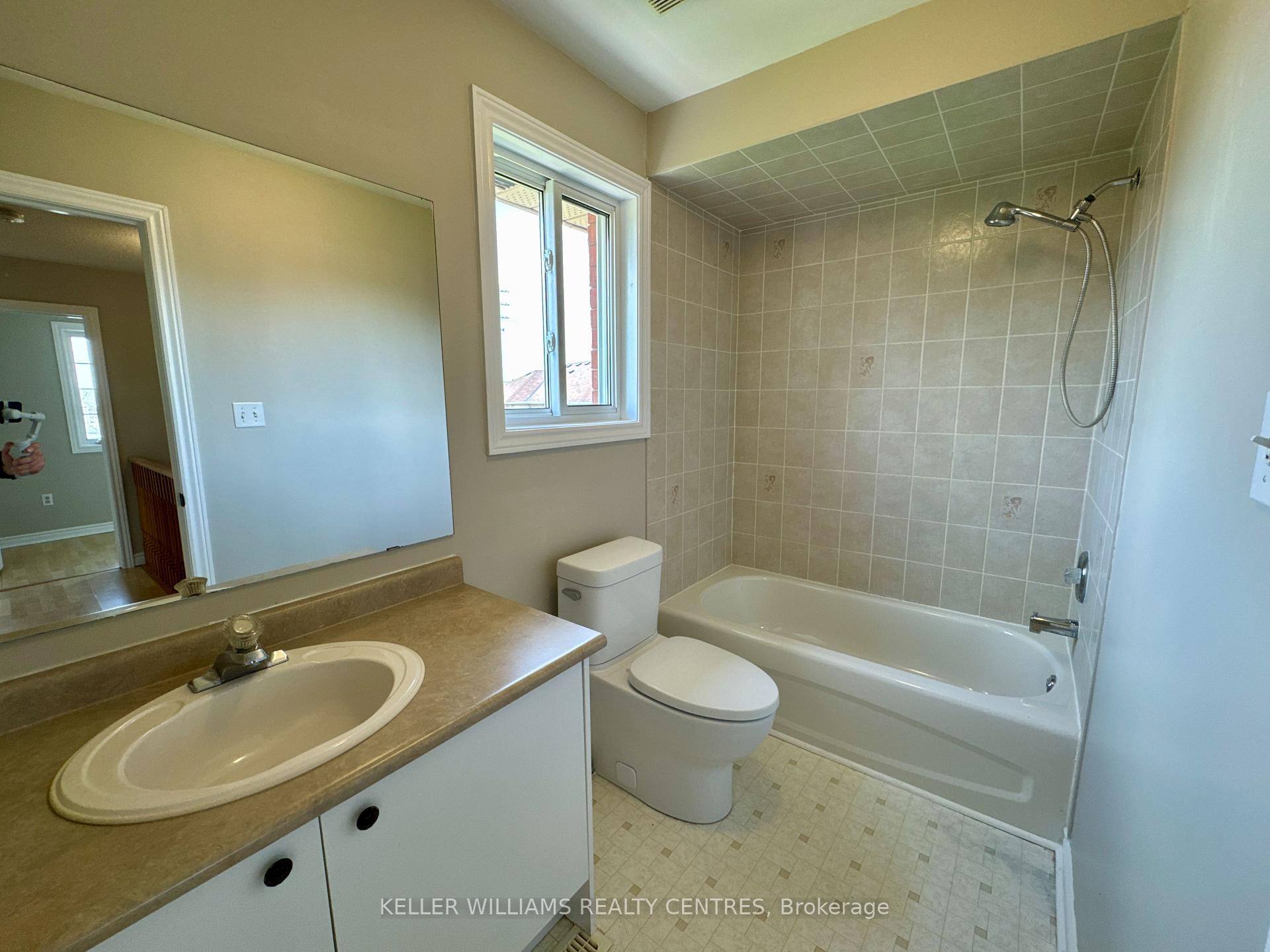 Photo 23 of Unit Main/2nd, 46 Birchwood Drive, Barrie, East Bayfield — HOMEH