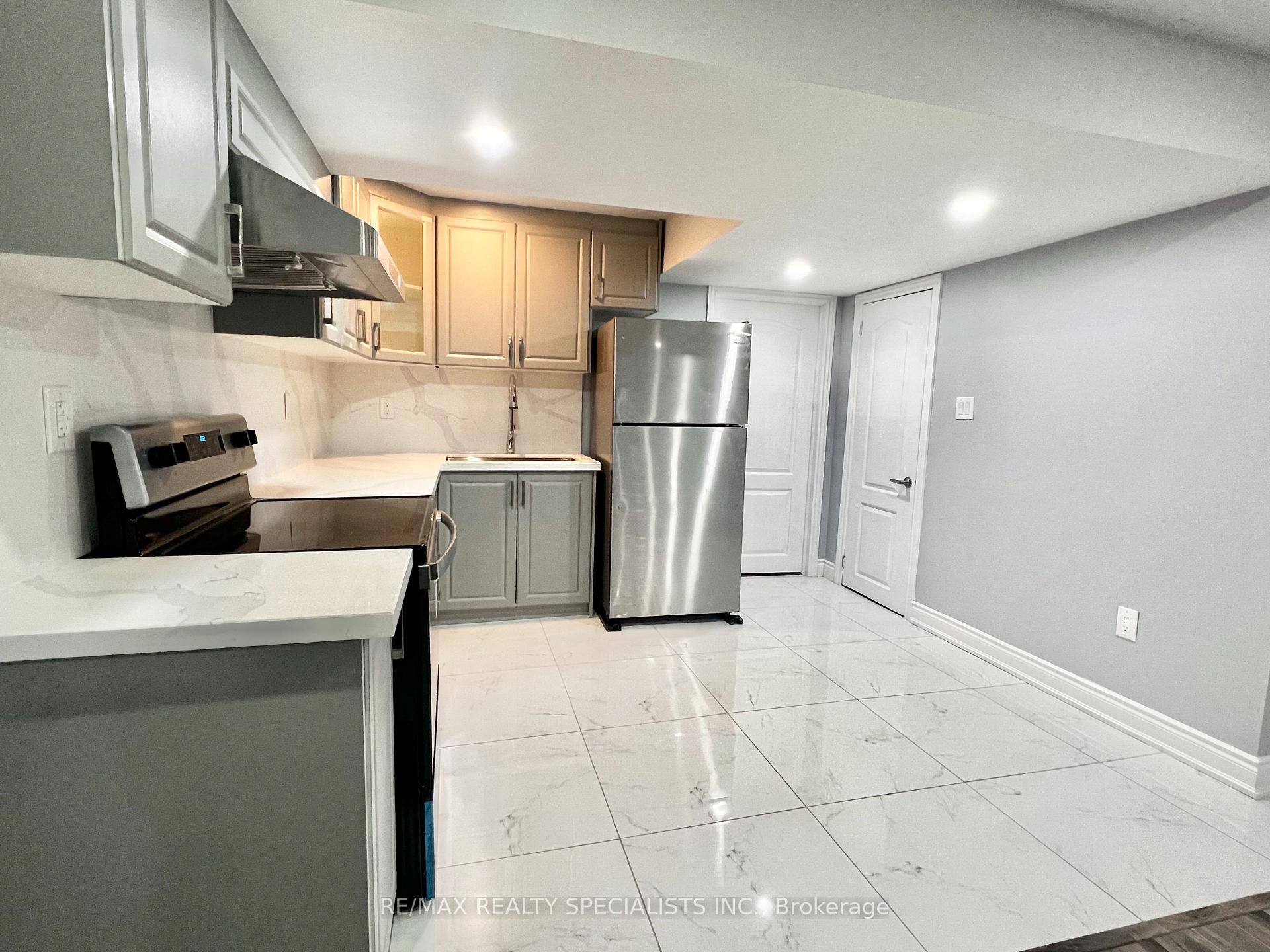 Photo 6 of Unit Basemnt, 39 Portman Street, Caledon, Rural Caledon — HOMEH