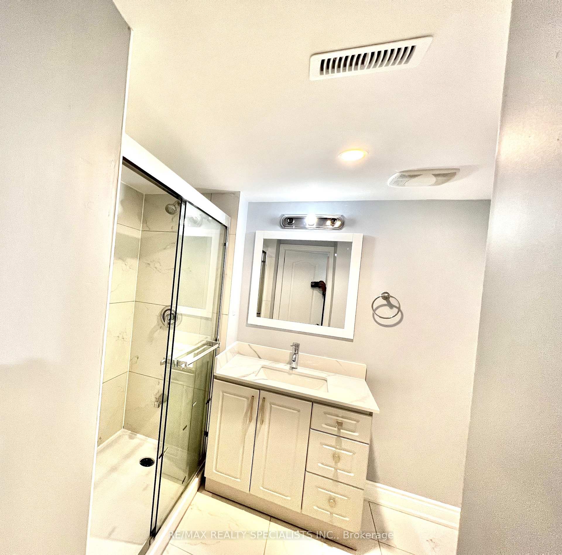 Photo 10 of Unit Basemnt, 39 Portman Street, Caledon, Rural Caledon — HOMEH