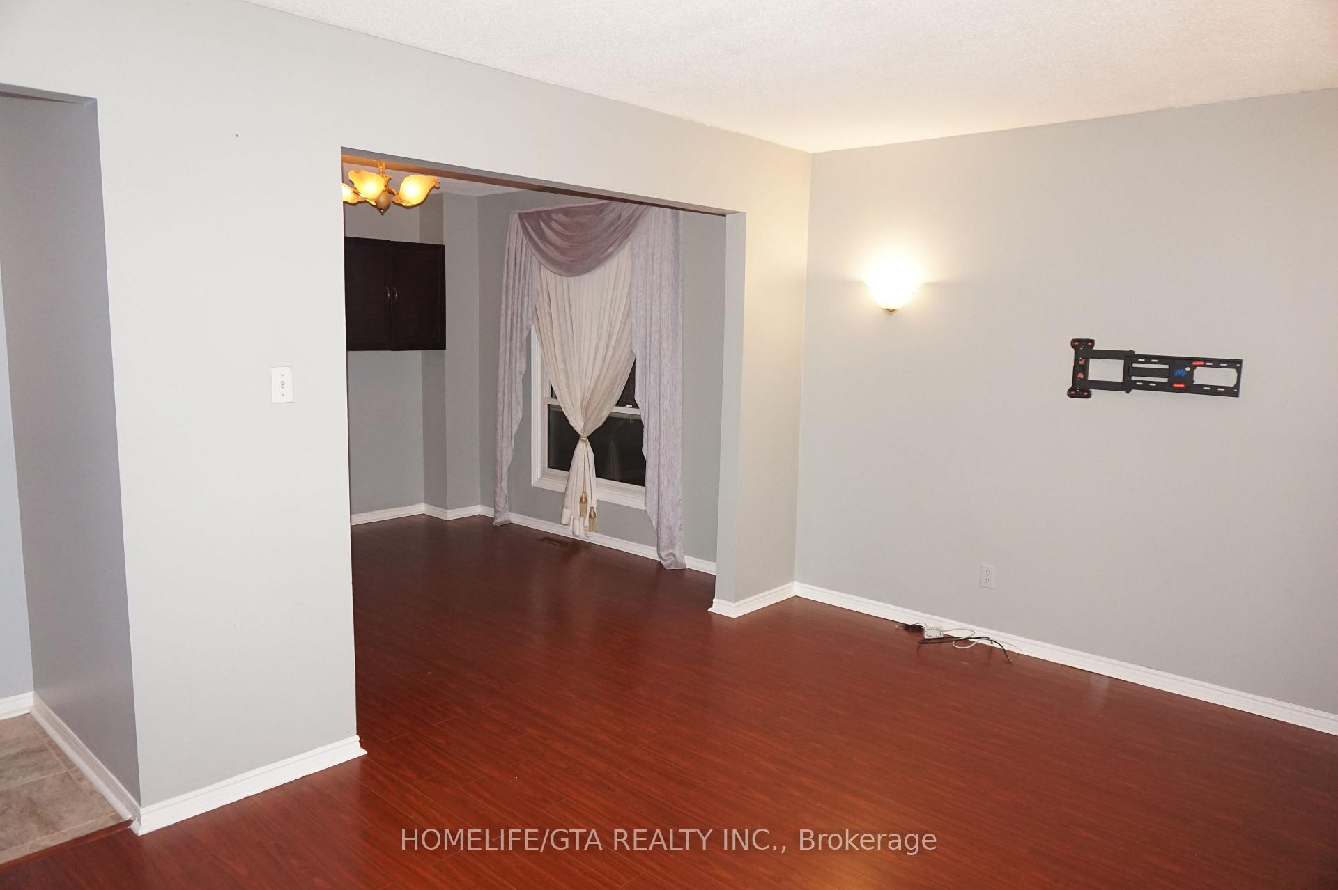Photo 8 of 50 Longstaff Drive, Ajax, Central — HOMEH