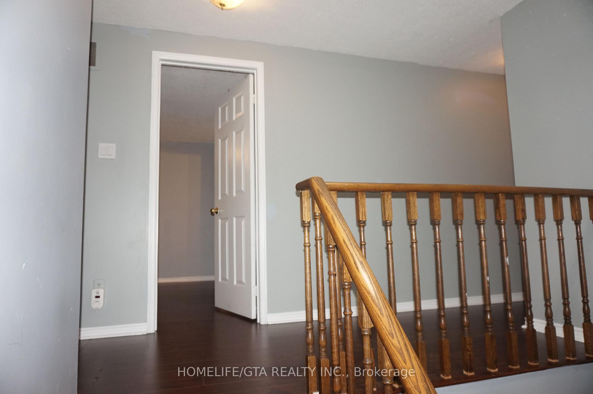 Photo 18 of 50 Longstaff Drive, Ajax, Central — HOMEH