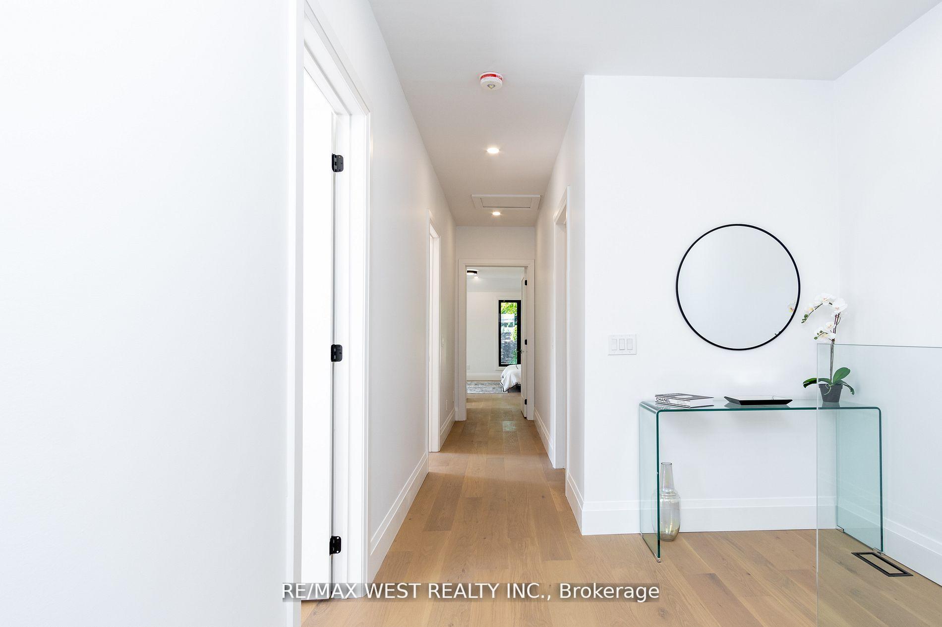 Photo 11 of 1384 Pape Avenue, Toronto, Broadview North — HOMEH