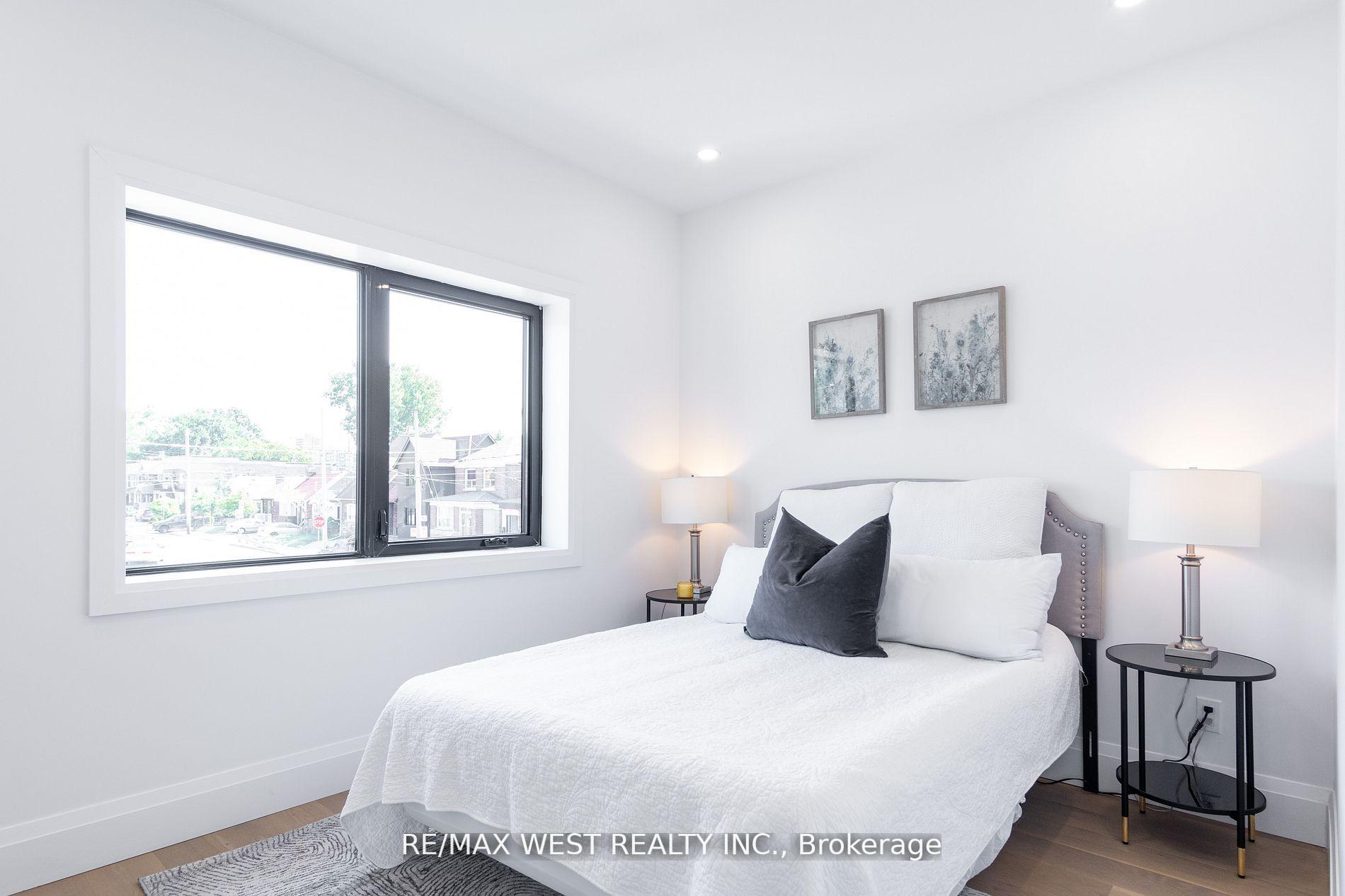 Photo 13 of 1384 Pape Avenue, Toronto, Broadview North — HOMEH