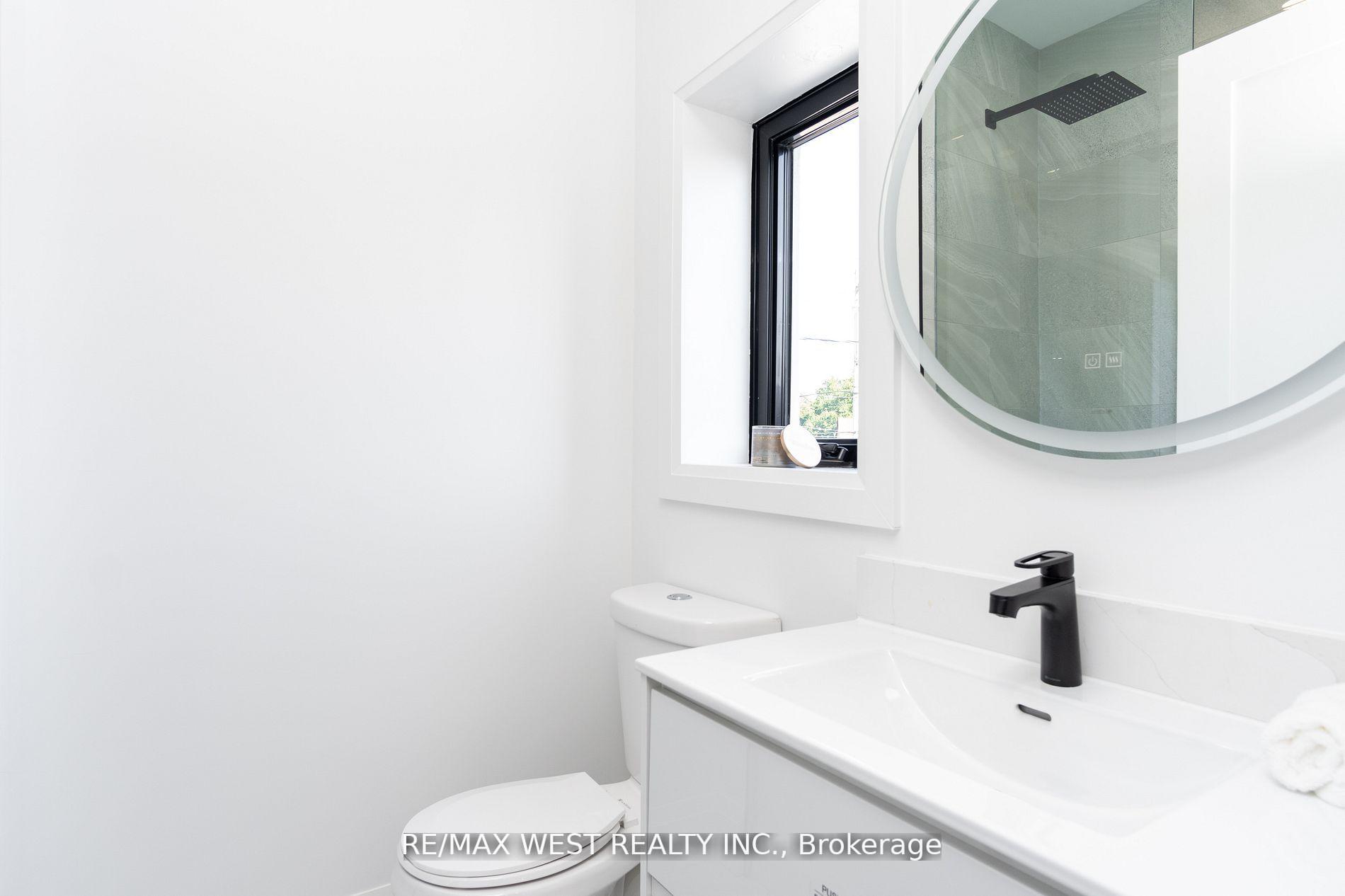 Photo 12 of 1384 Pape Avenue, Toronto, Broadview North — HOMEH