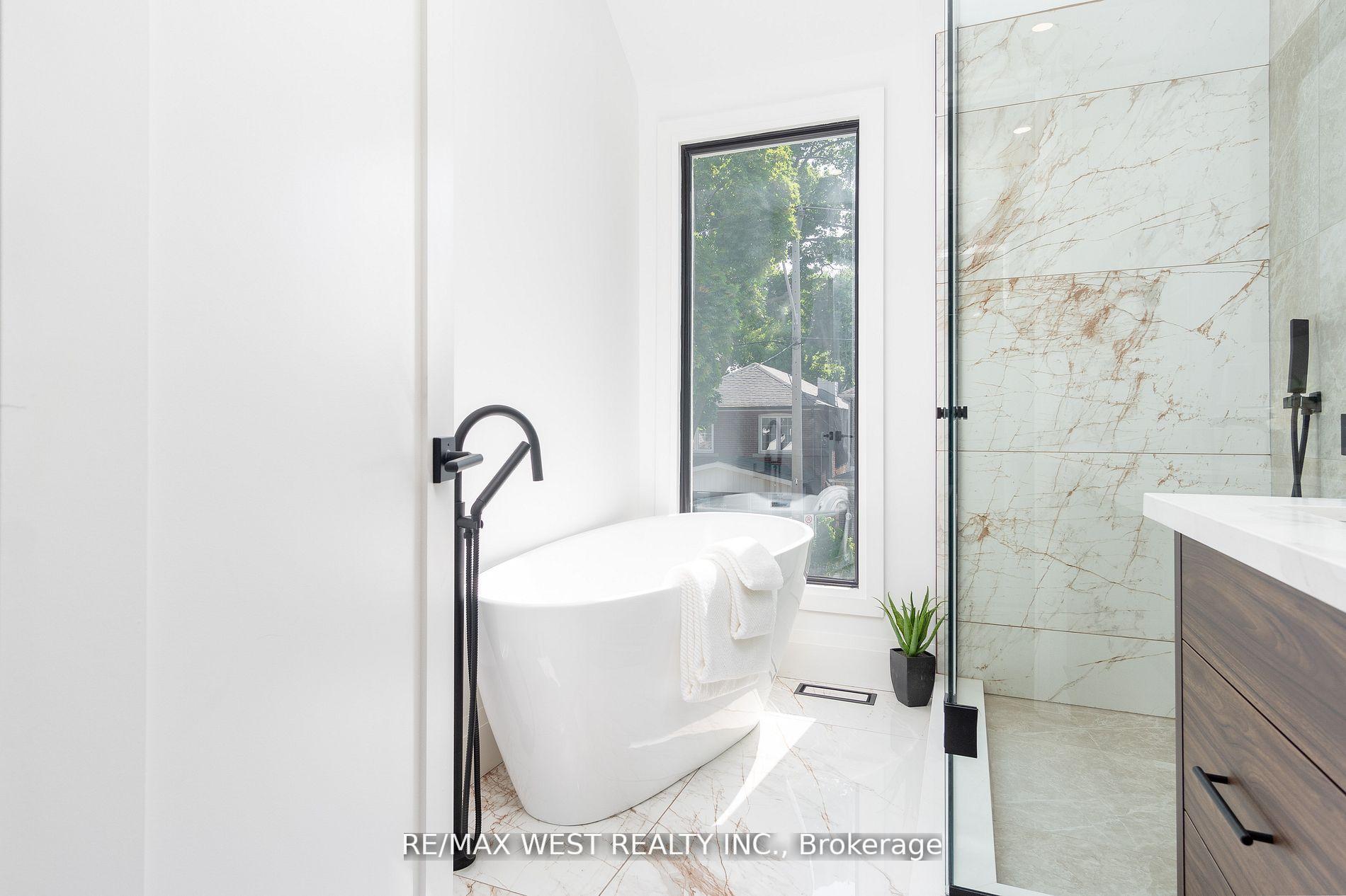 Photo 22 of 1384 Pape Avenue, Toronto, Broadview North — HOMEH