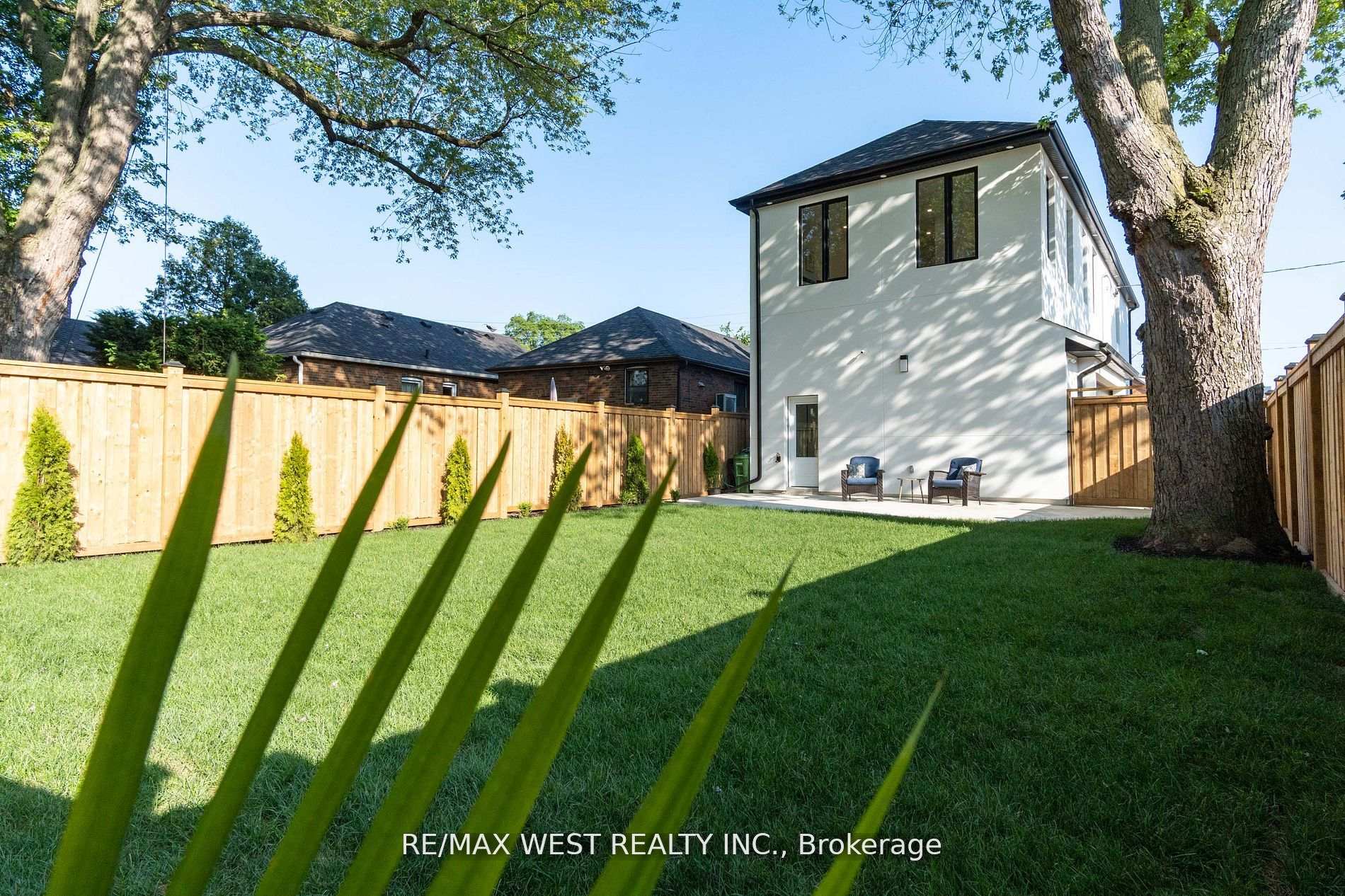 Photo 34 of 1384 Pape Avenue, Toronto, Broadview North — HOMEH