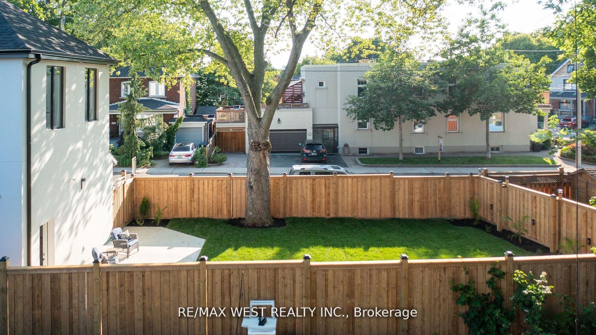 Photo 32 of 1384 Pape Avenue, Toronto, Broadview North — HOMEH