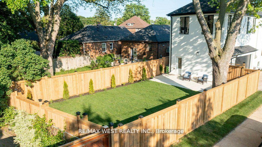 Photo 31 of 1384 Pape Avenue, Toronto, Broadview North — HOMEH