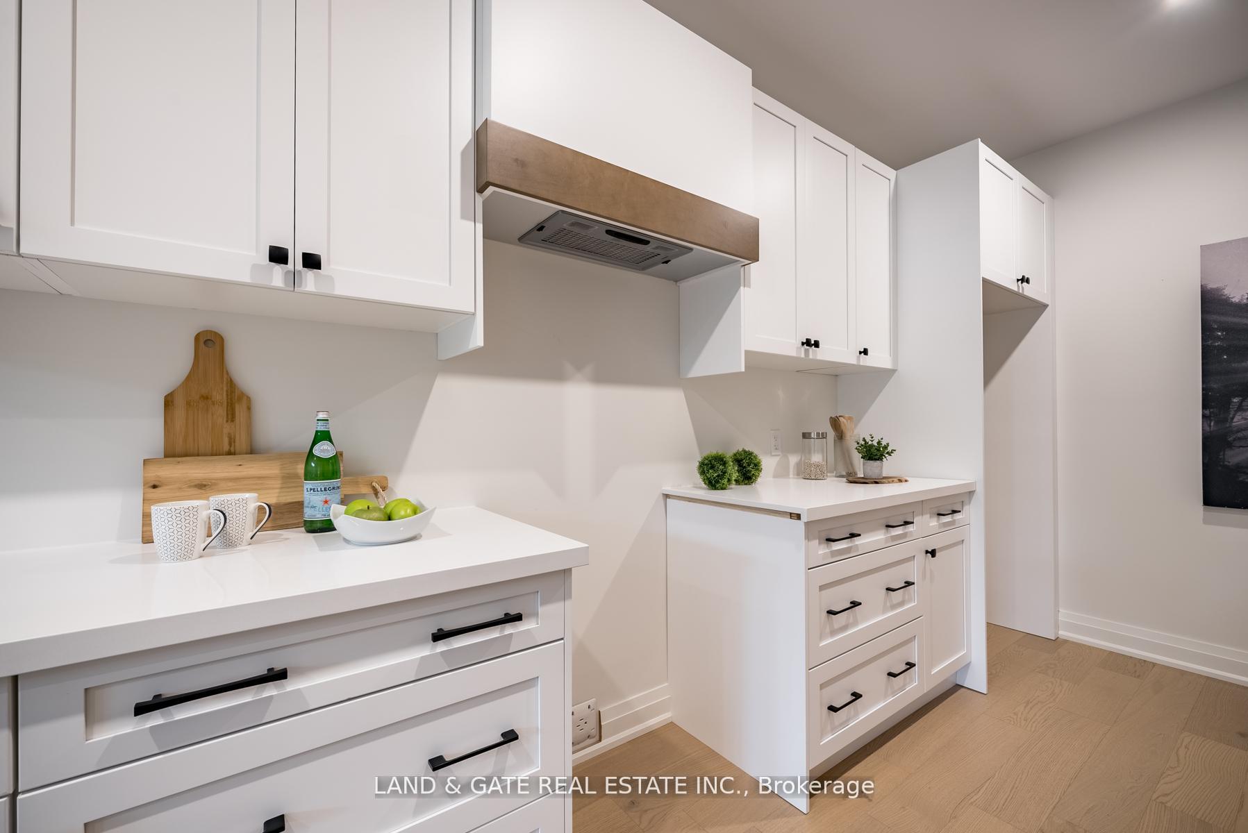 Photo 6 of 132A Elgin Street, Clarington, Bowmanville — HOMEH