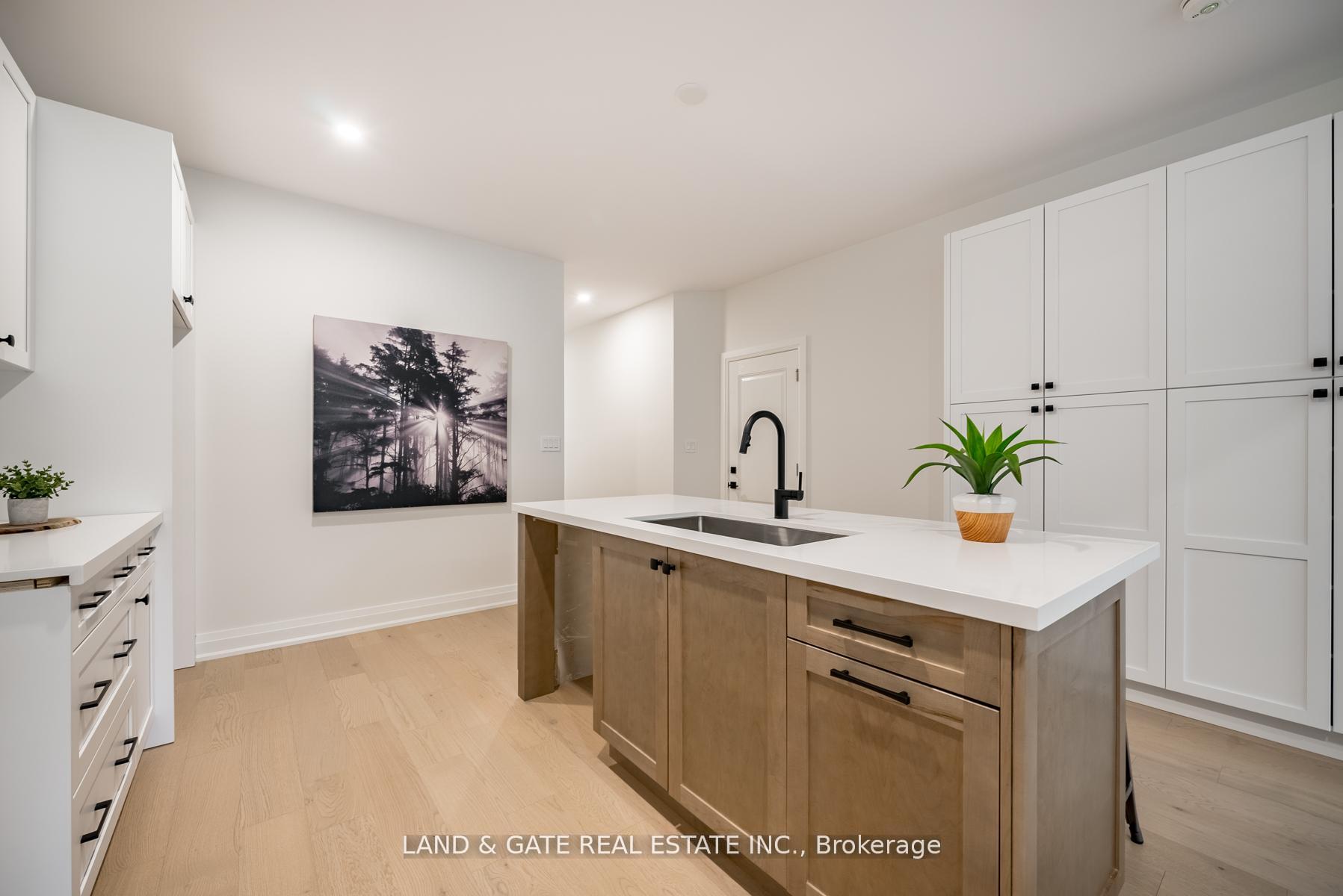 Photo 8 of 132A Elgin Street, Clarington, Bowmanville — HOMEH